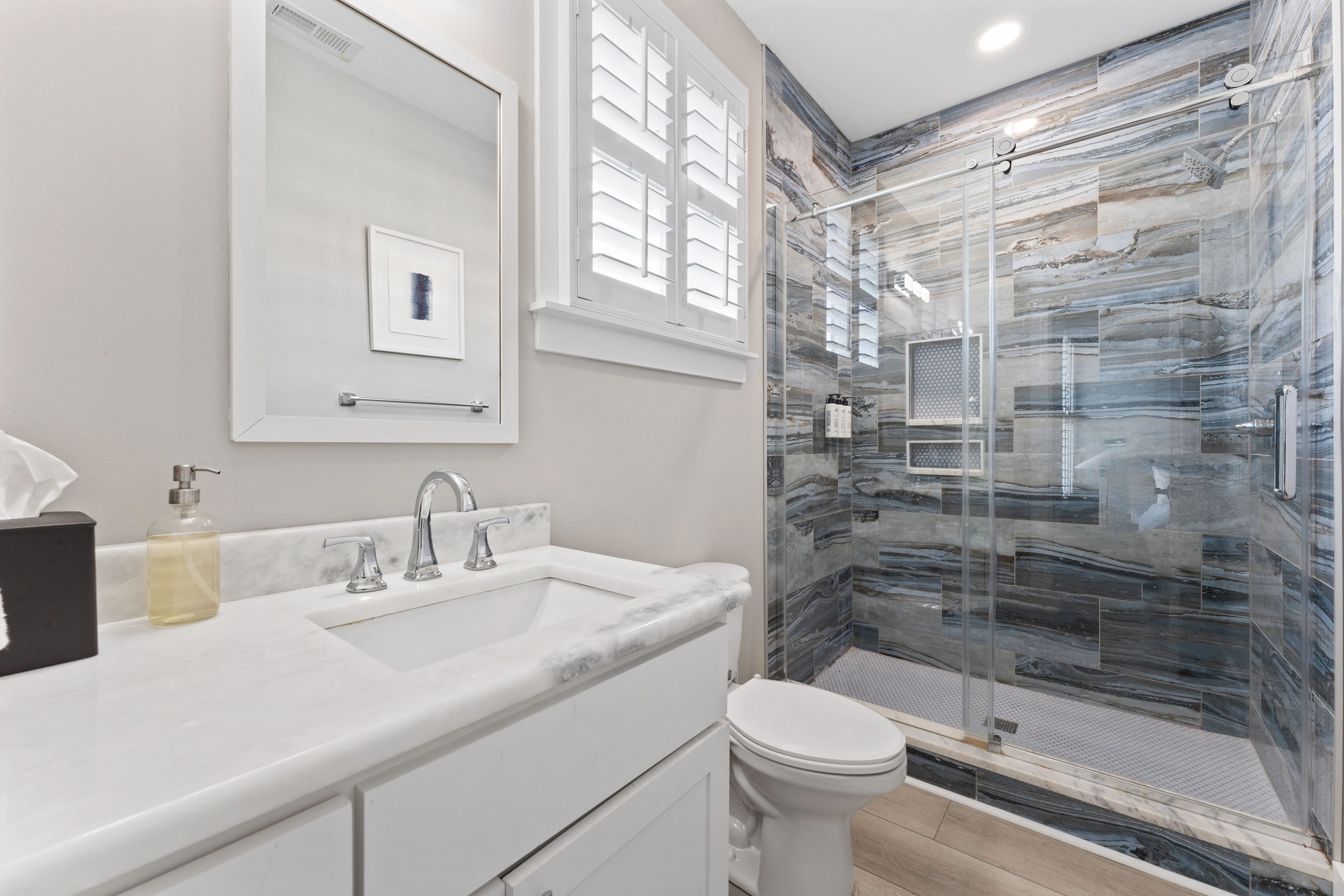 Bathroom 3 - Image 1