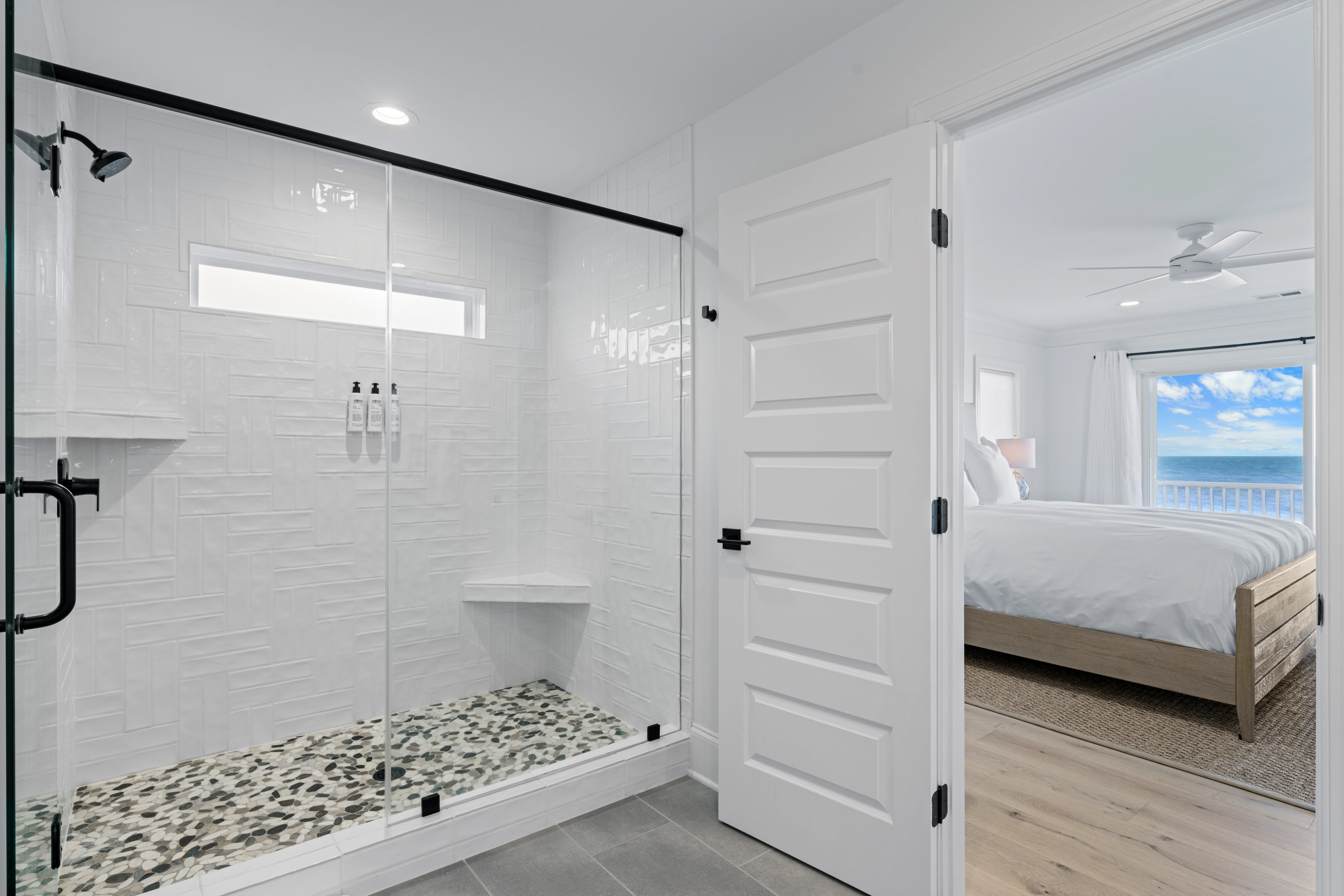 Bathroom 3 - Image 3