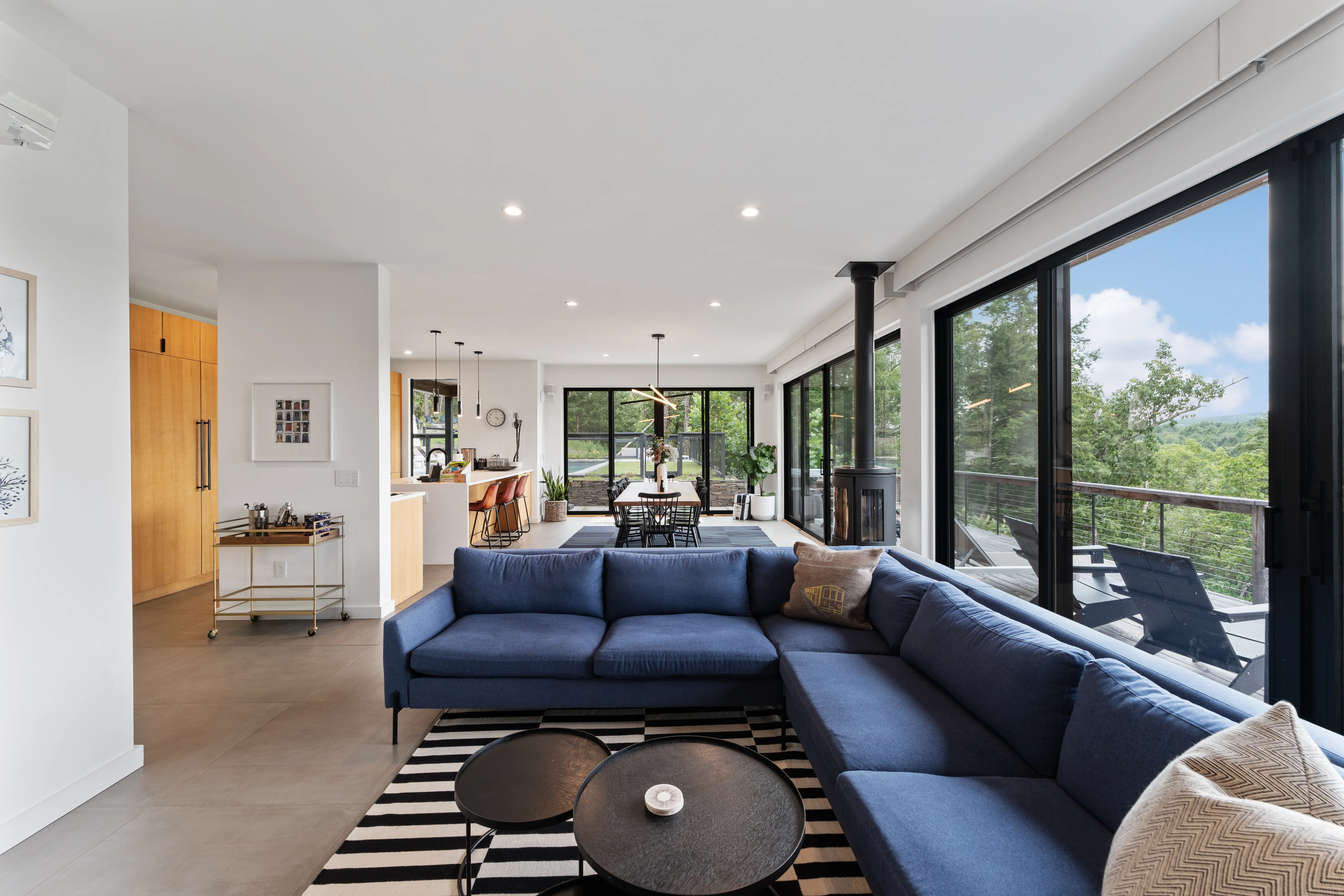 LIVING_ROOM - Image 2