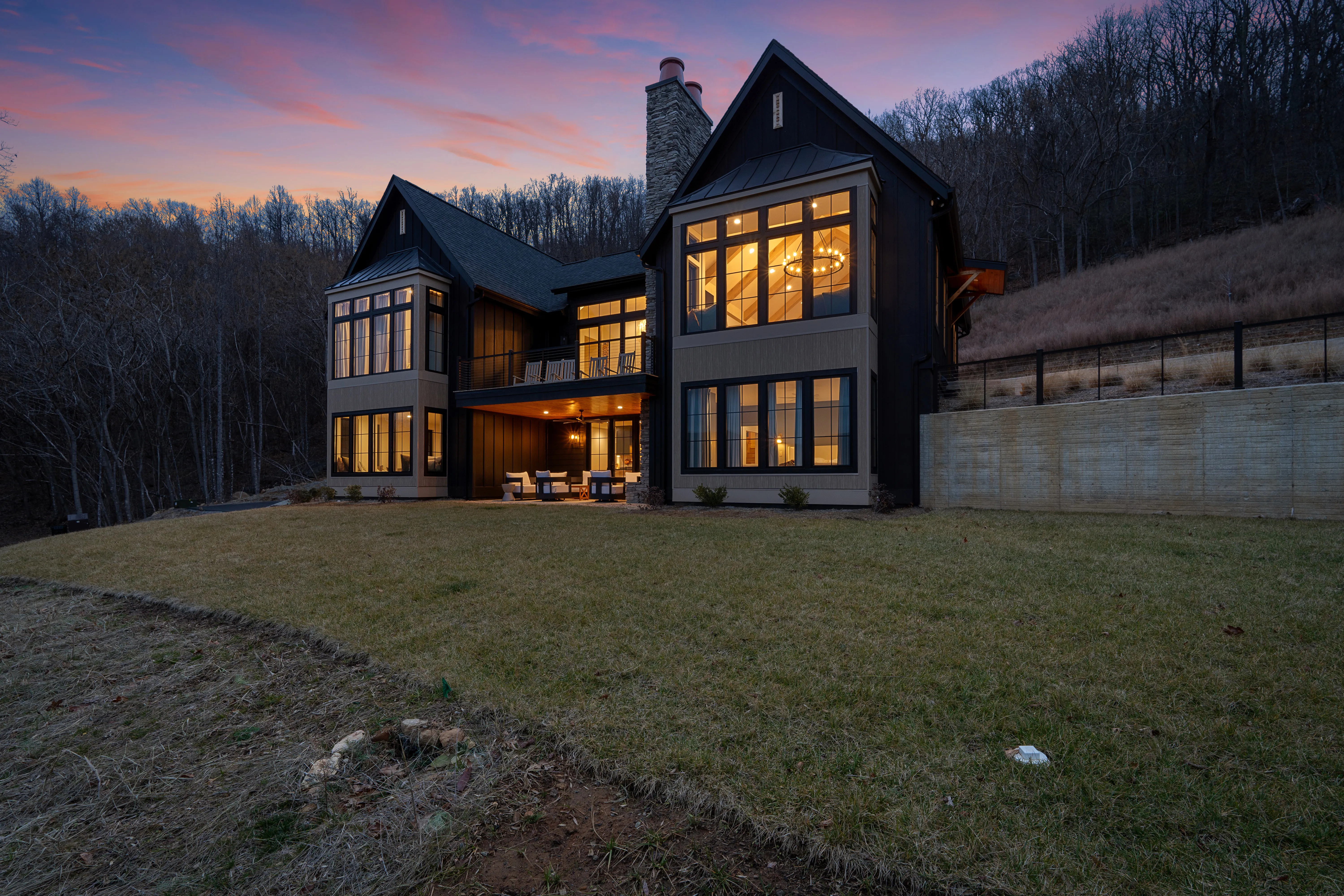 Peak Beachside Bungalow Haven