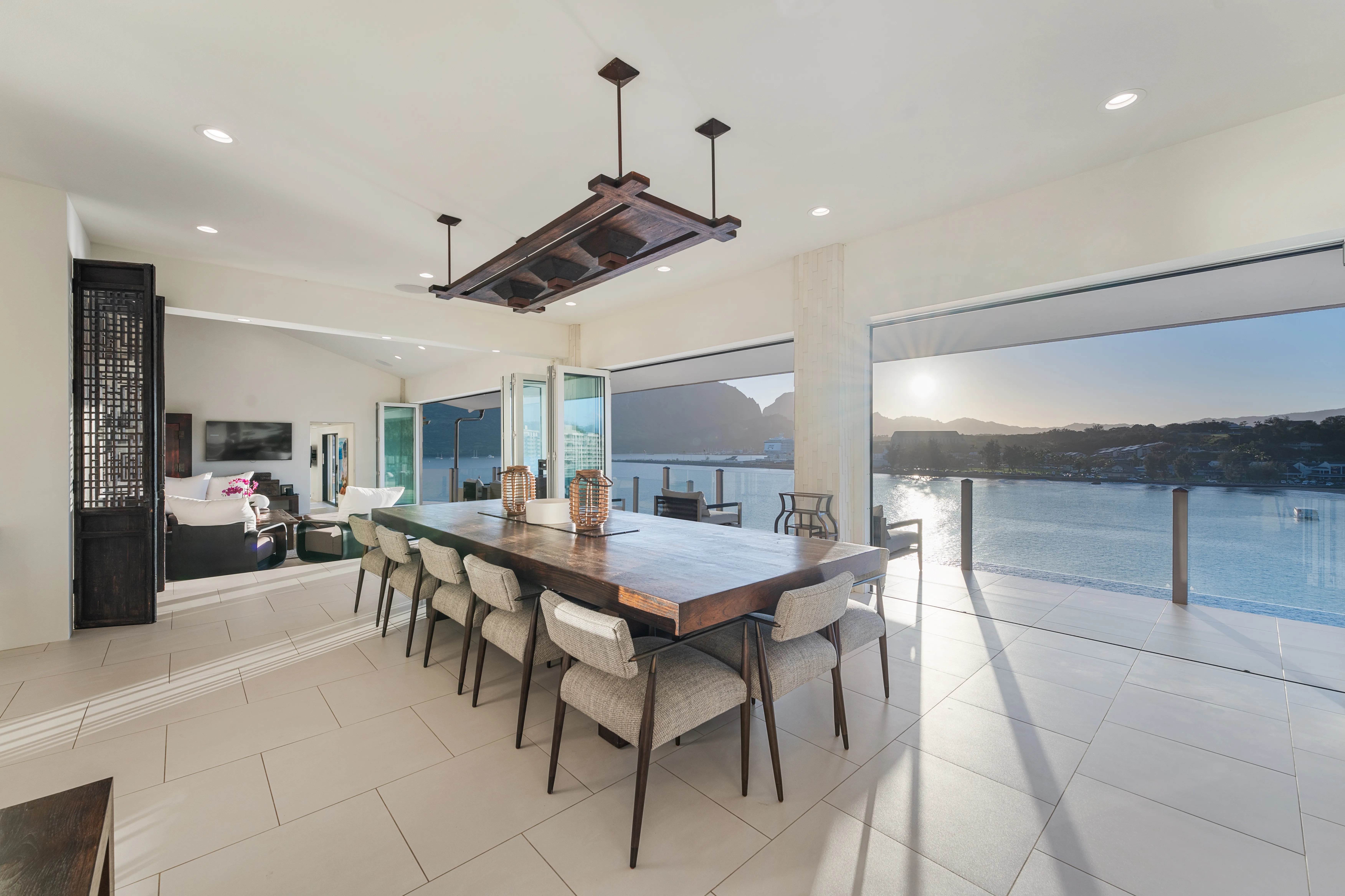 DINING_ROOM - Image 2