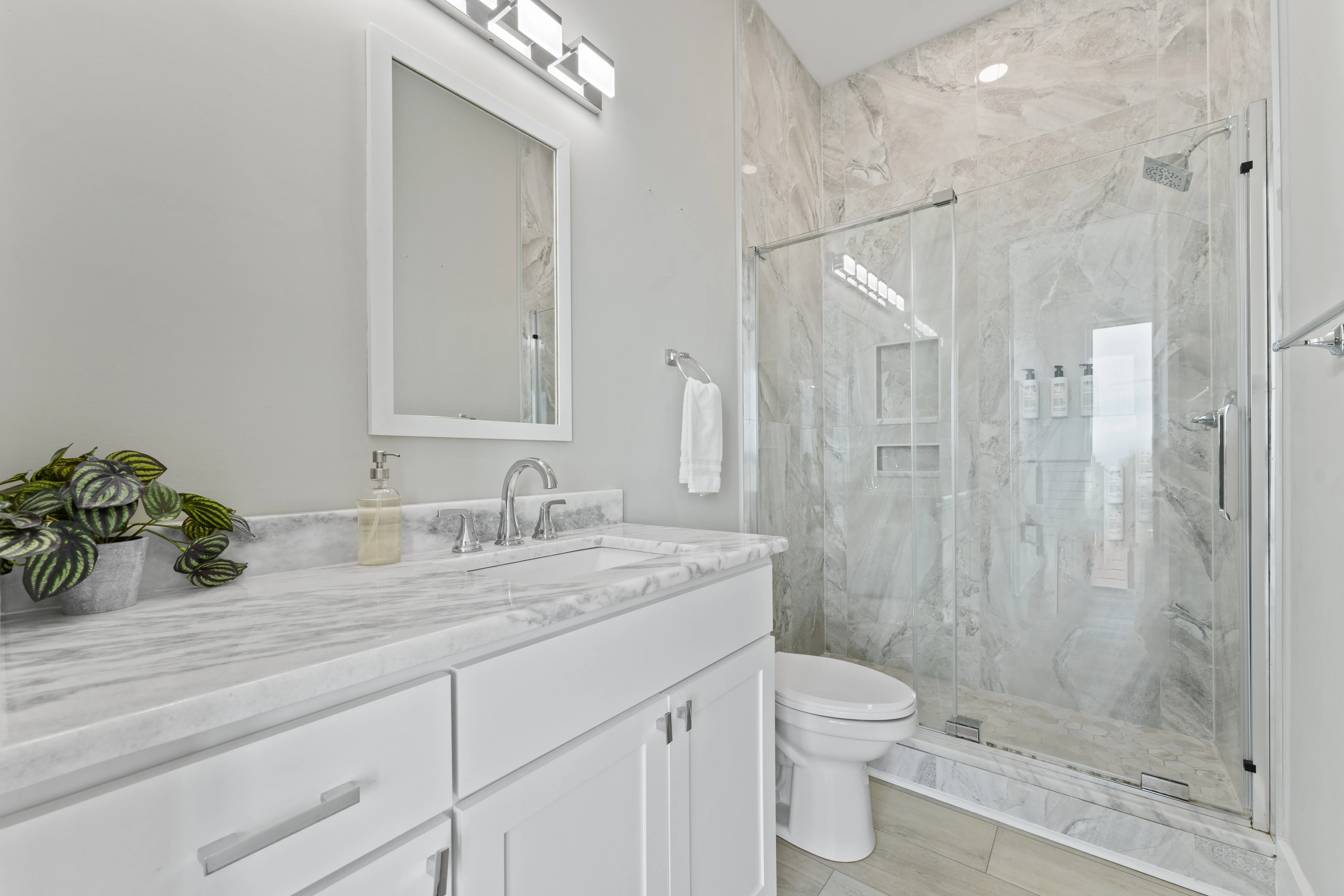 Bathroom 1 - Image 1
