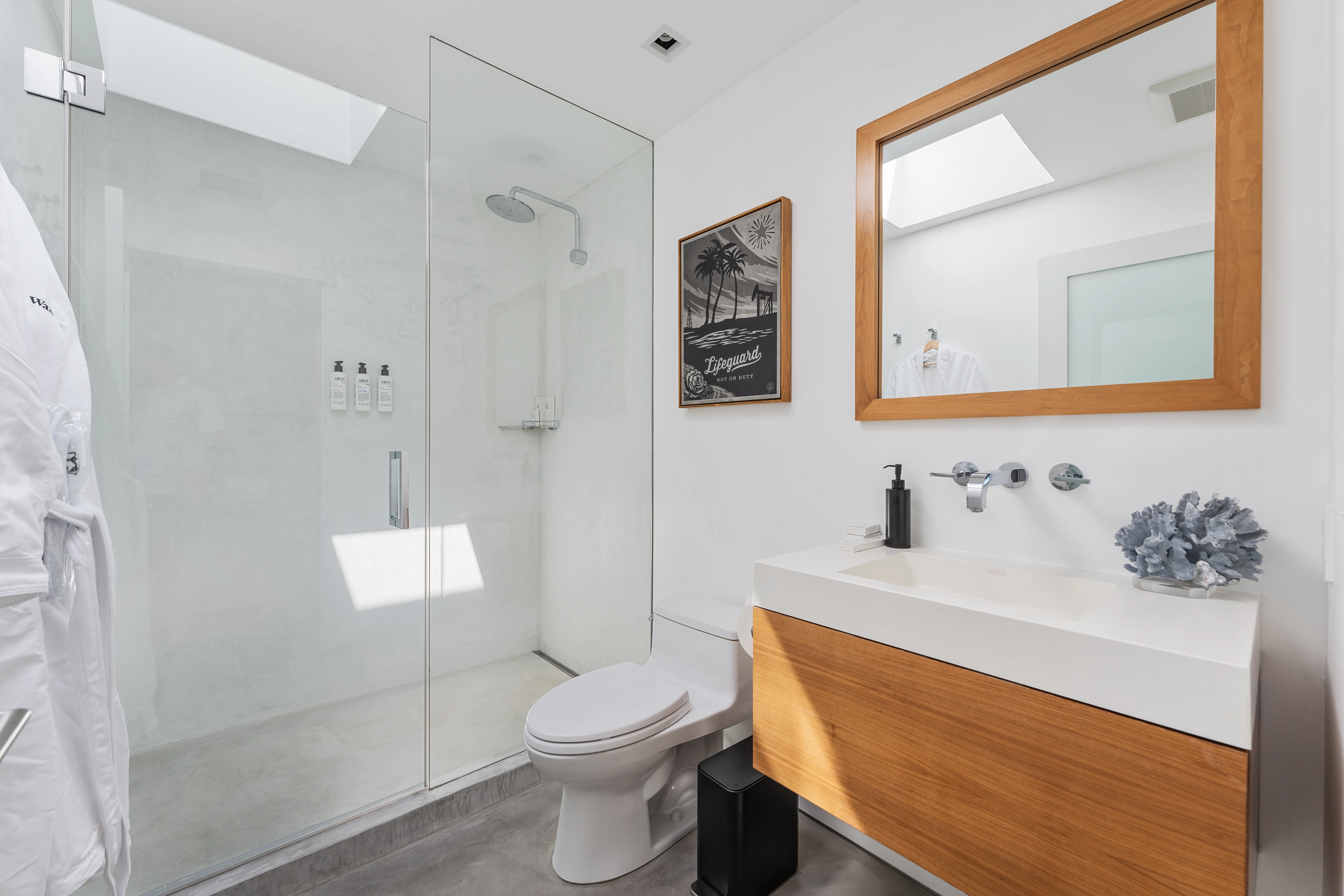 Bathroom 3 - Image 1