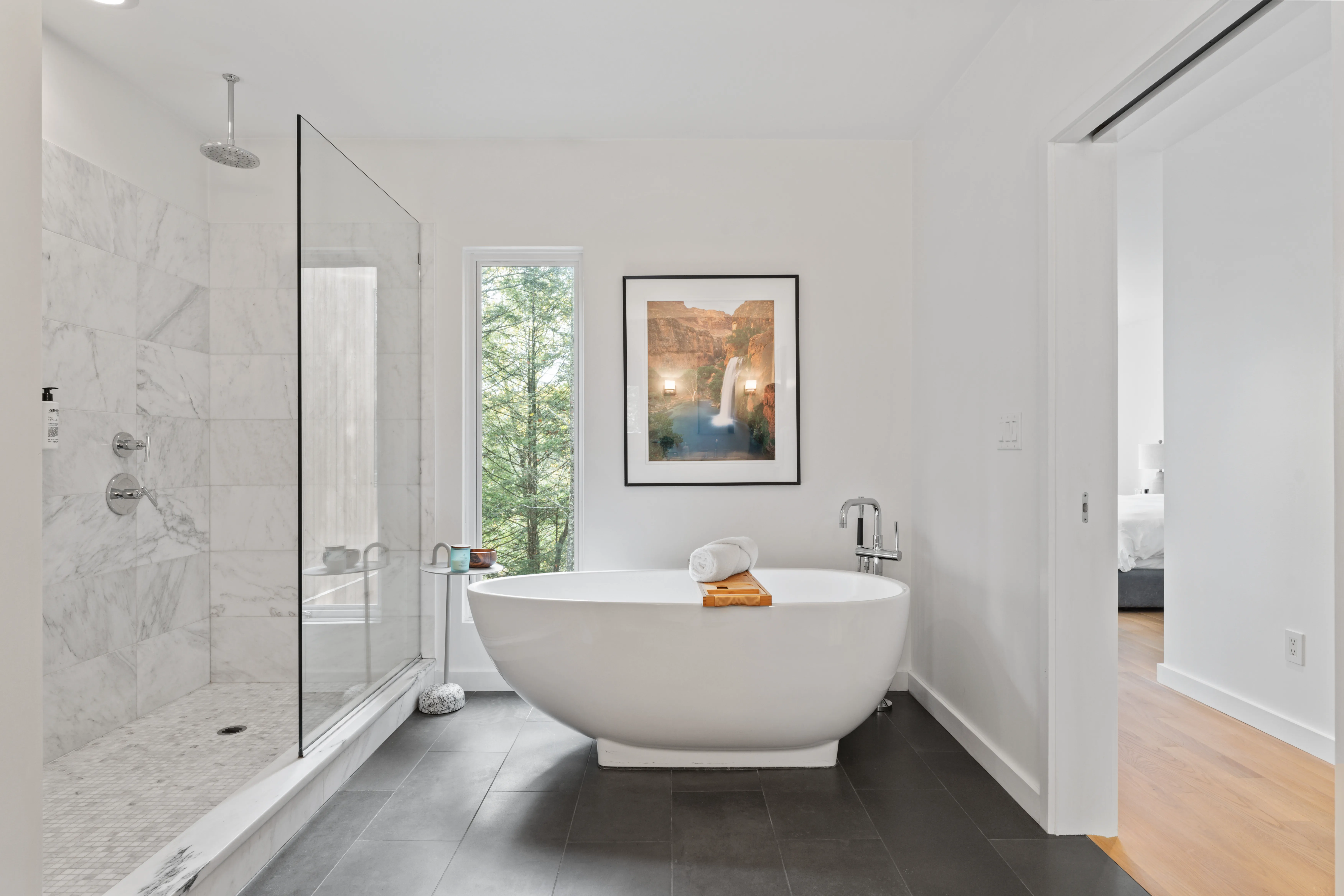 Bathroom 3 - Image 1