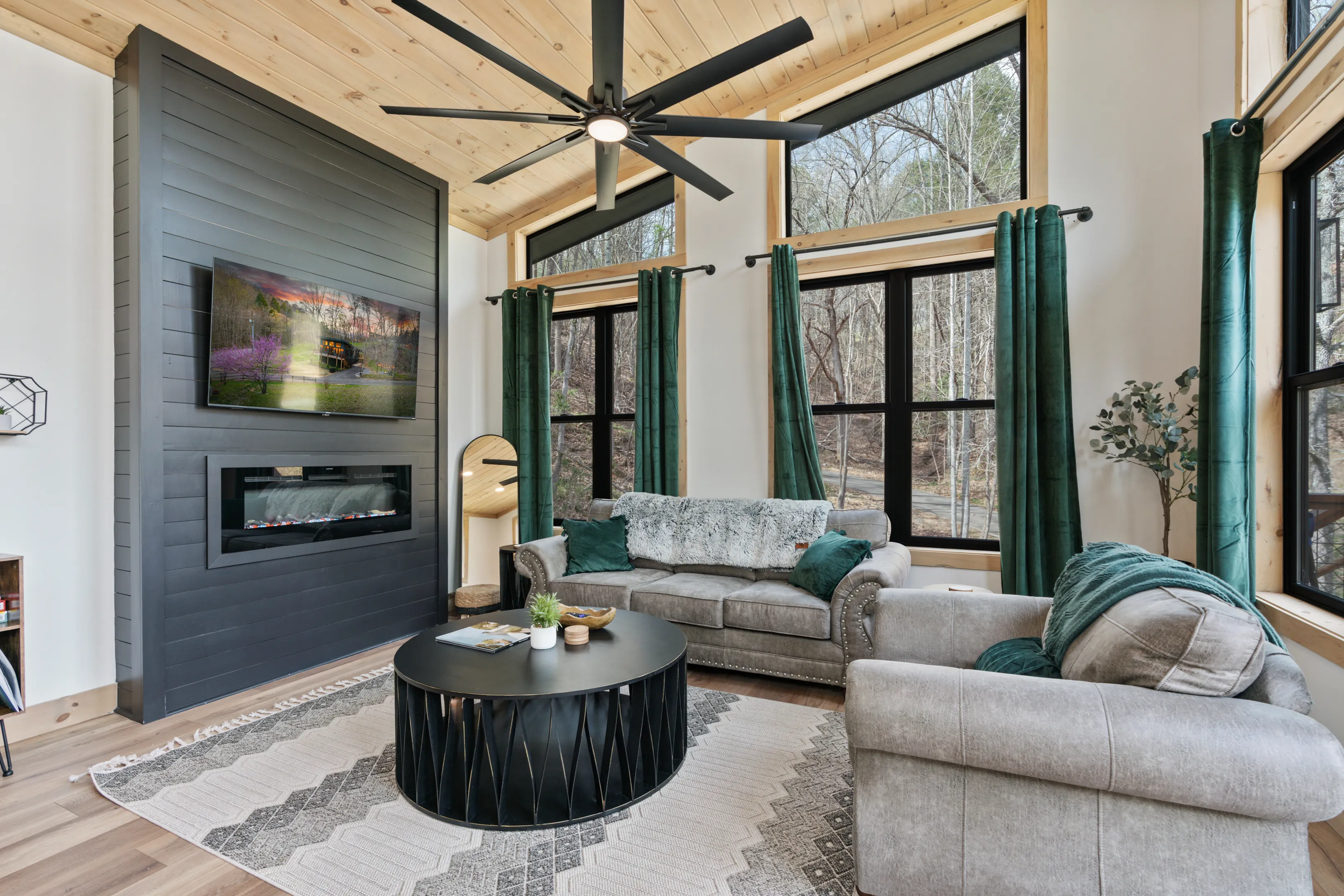 Harborlight Landing Lake