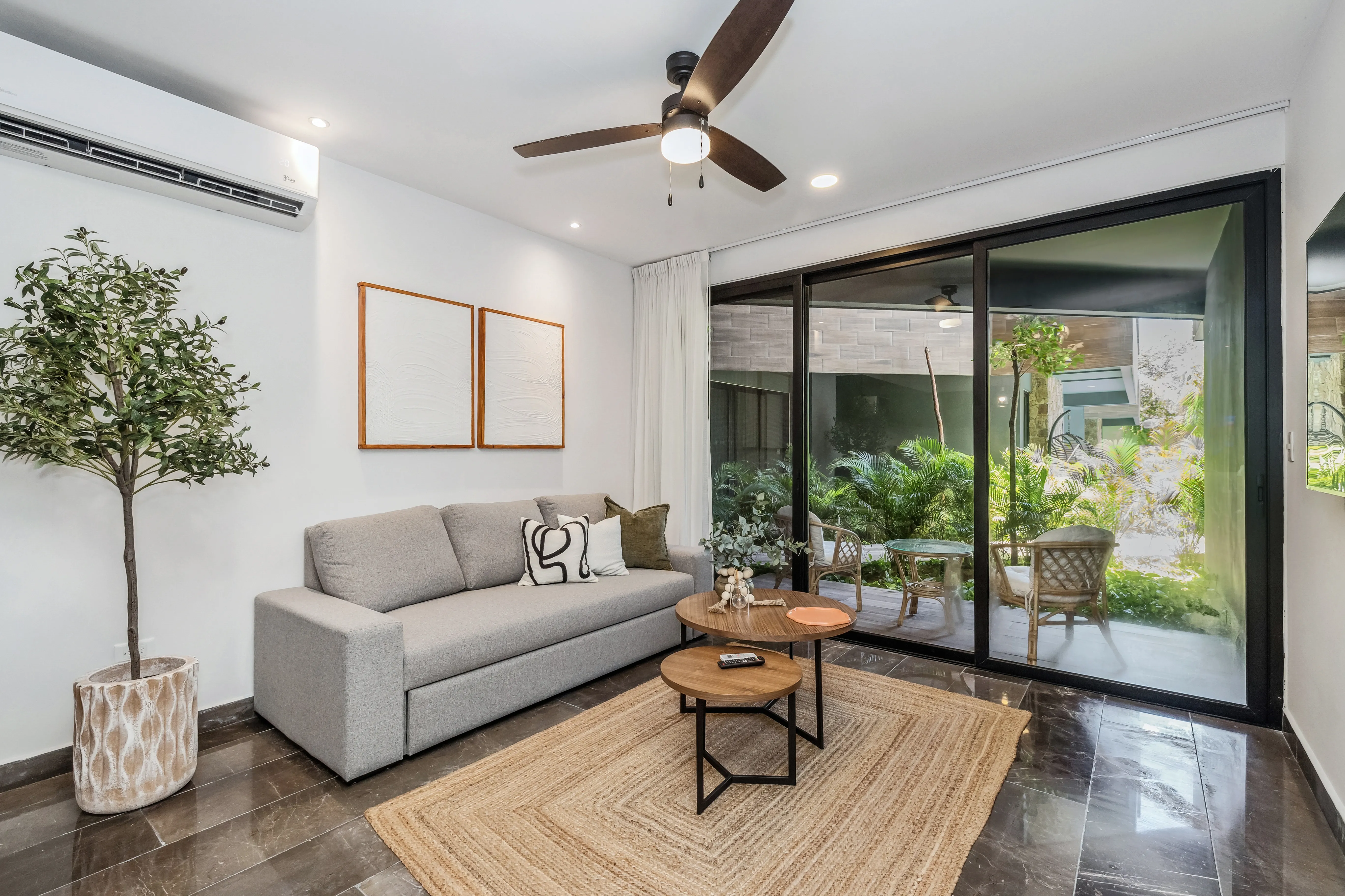 LIVING_ROOM - Image 3