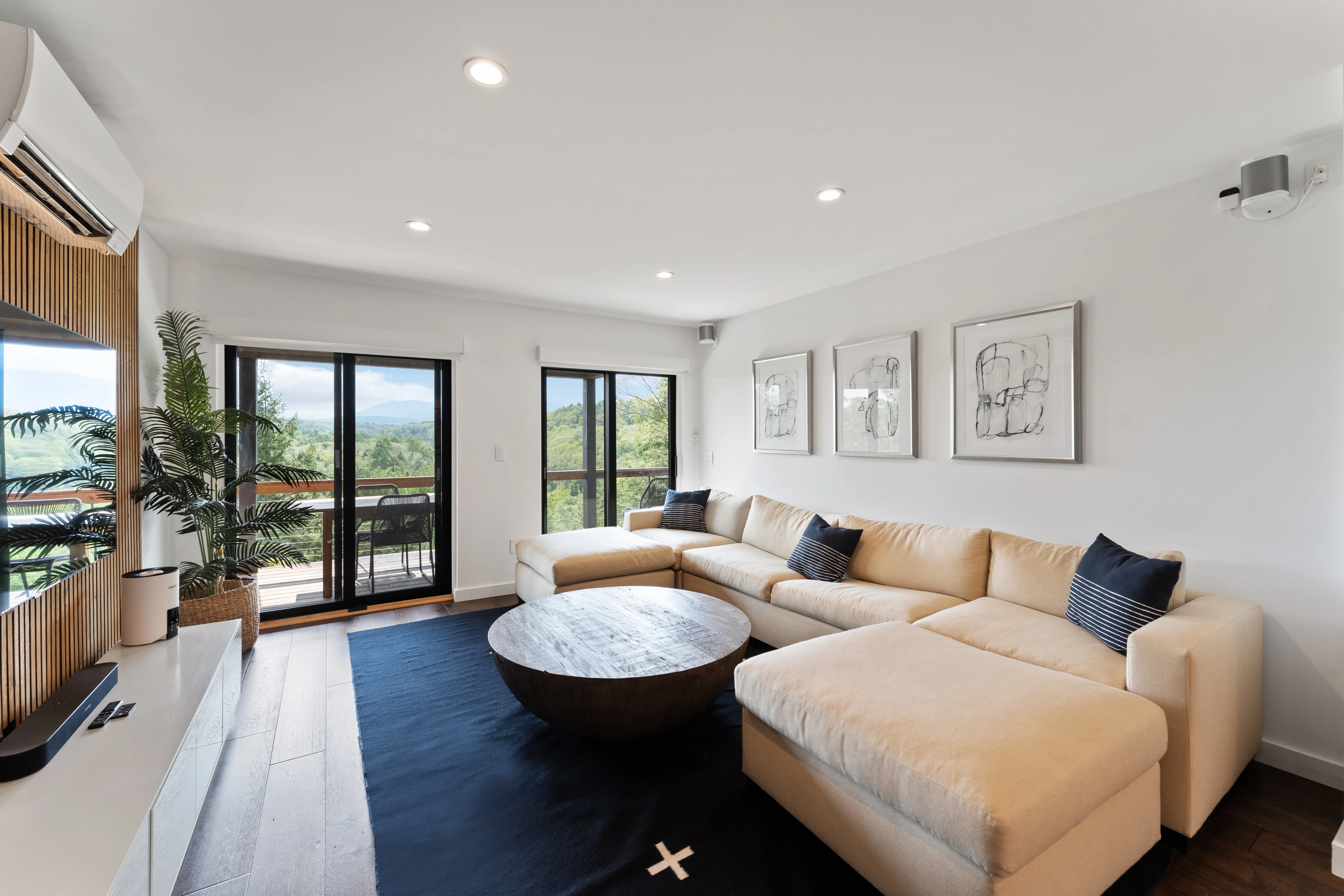 Garden Panorama Retreat