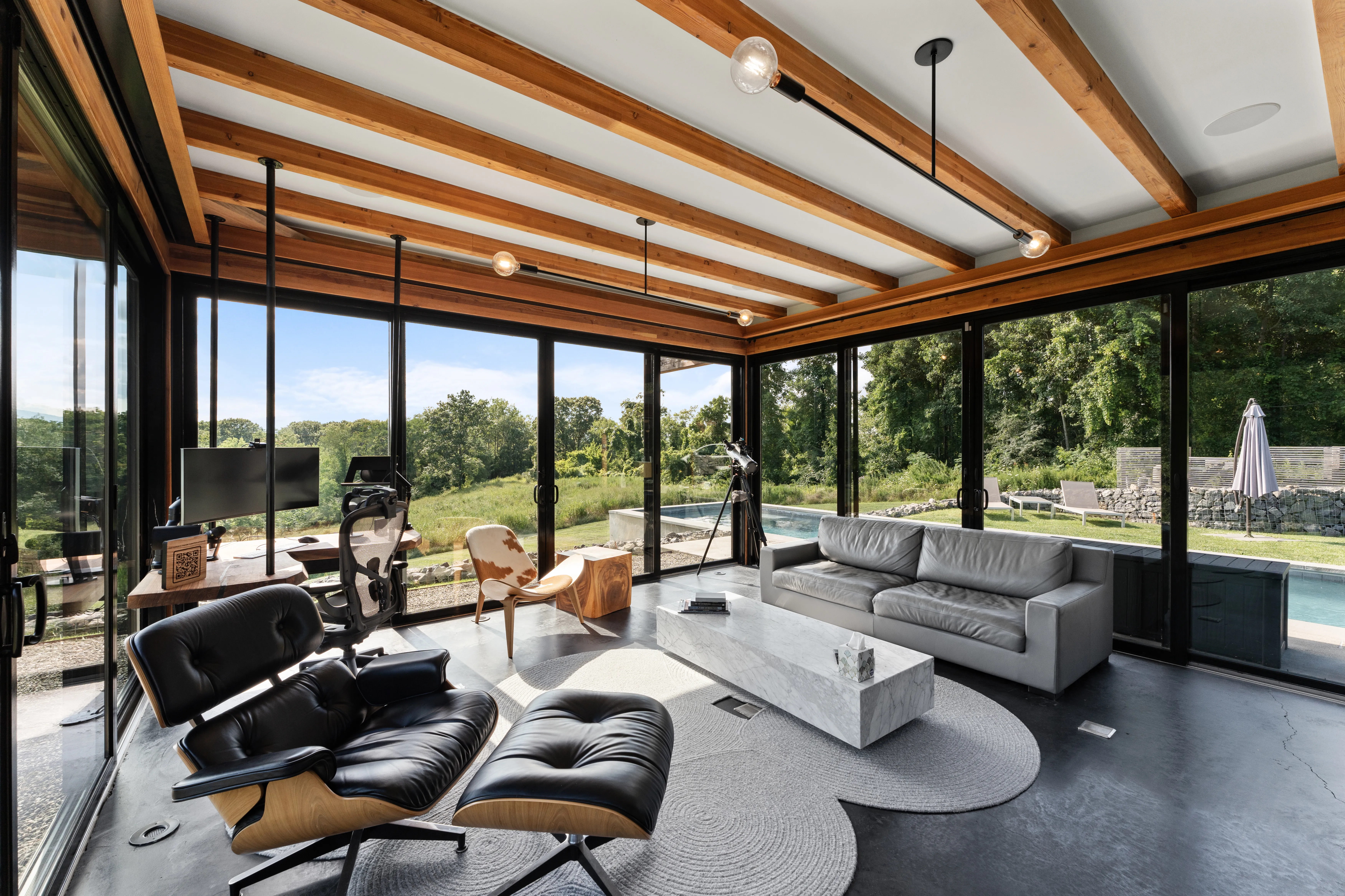 LIVING_ROOM - Image 1