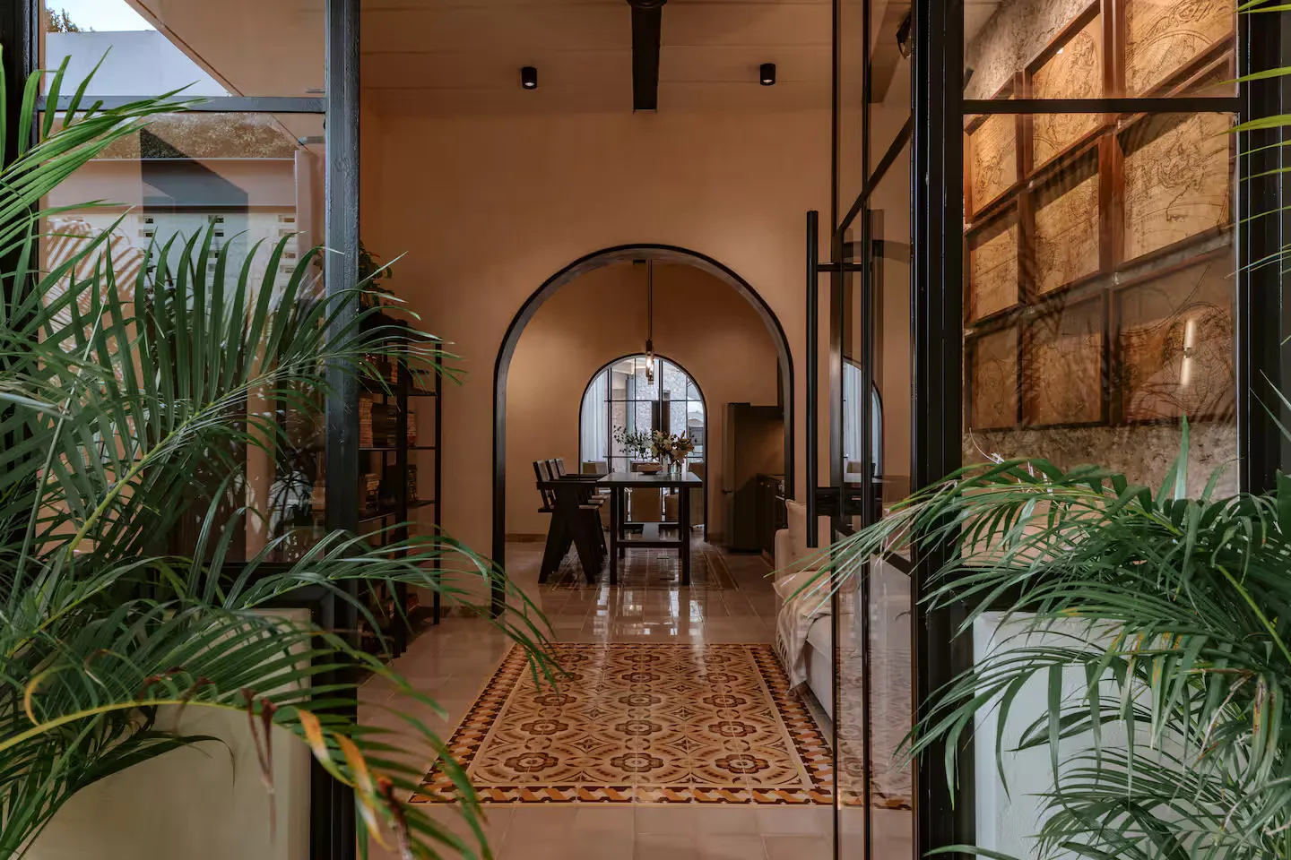 DINING_ROOM - Image 1