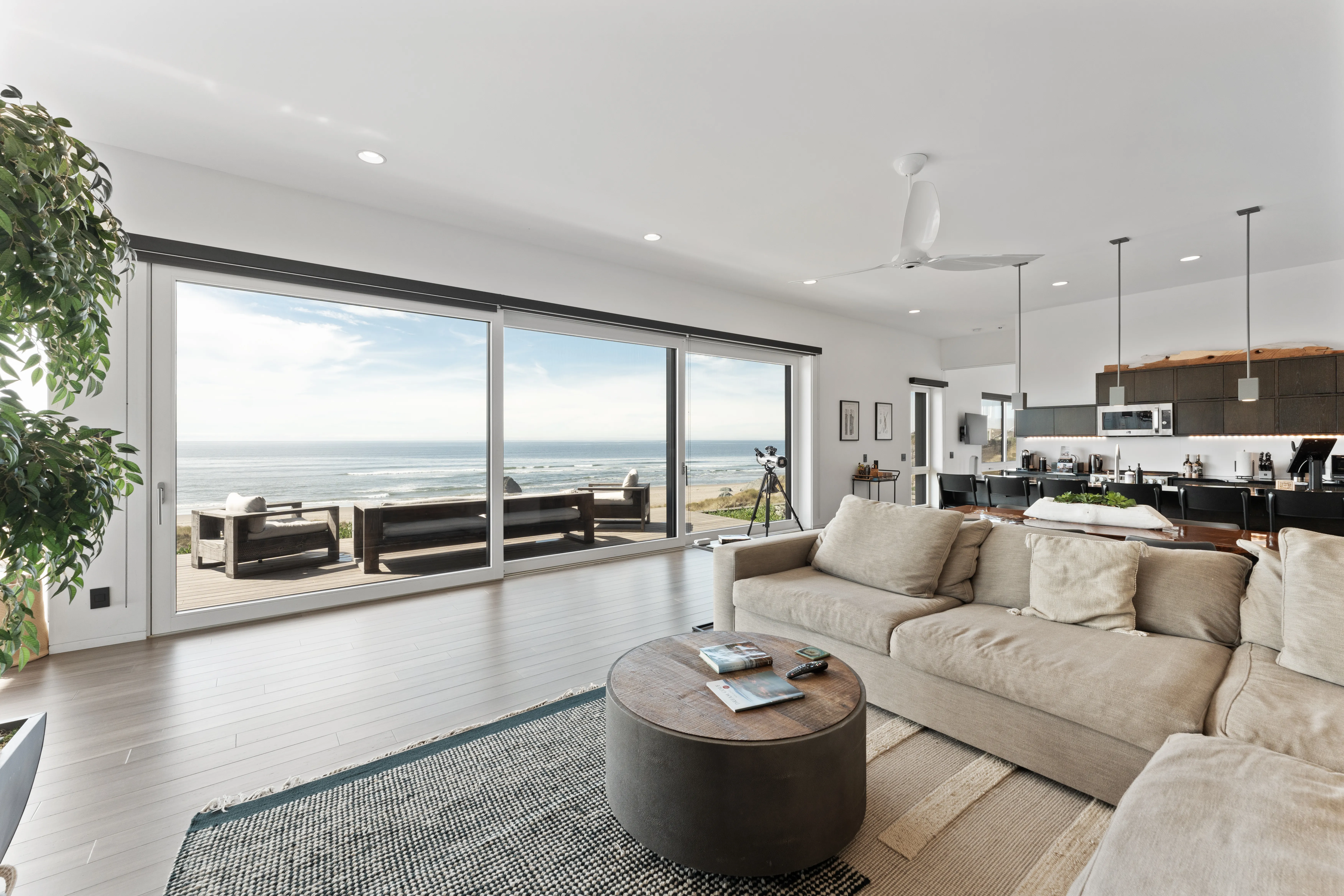 LIVING_ROOM - Image 5