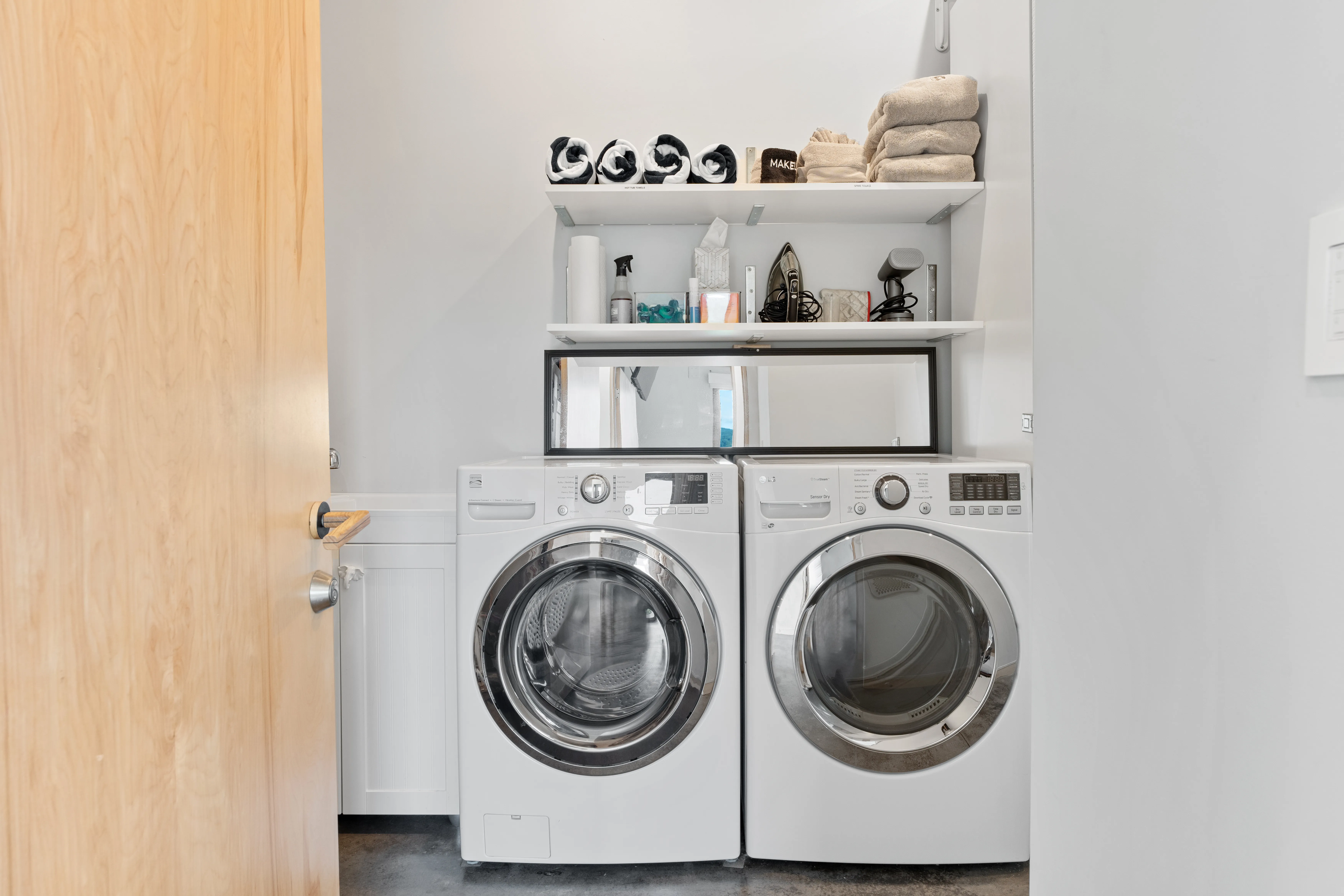 LAUNDRY_ROOM - Image 1