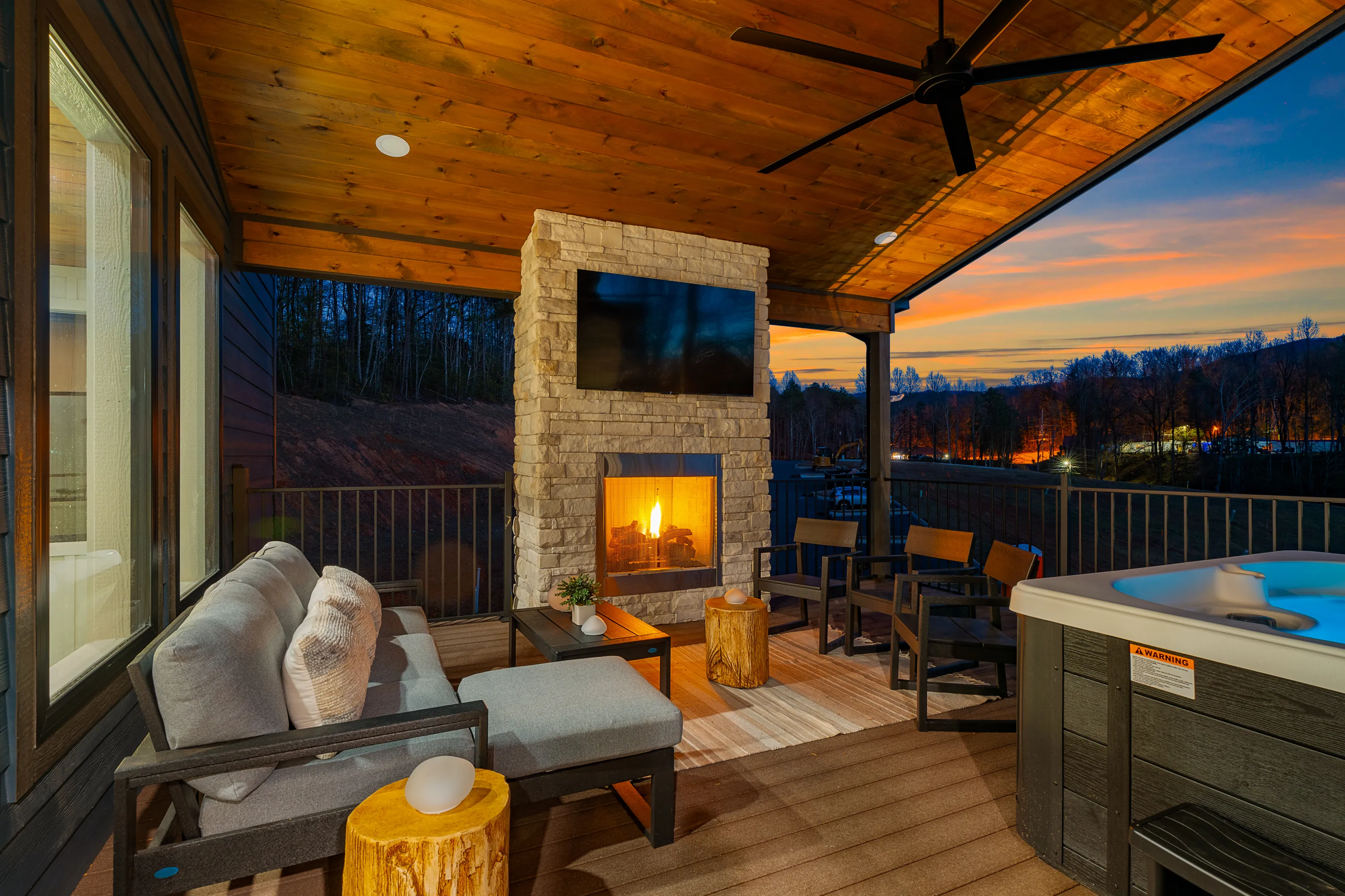 Compass Timber Lagoon Harborhouse