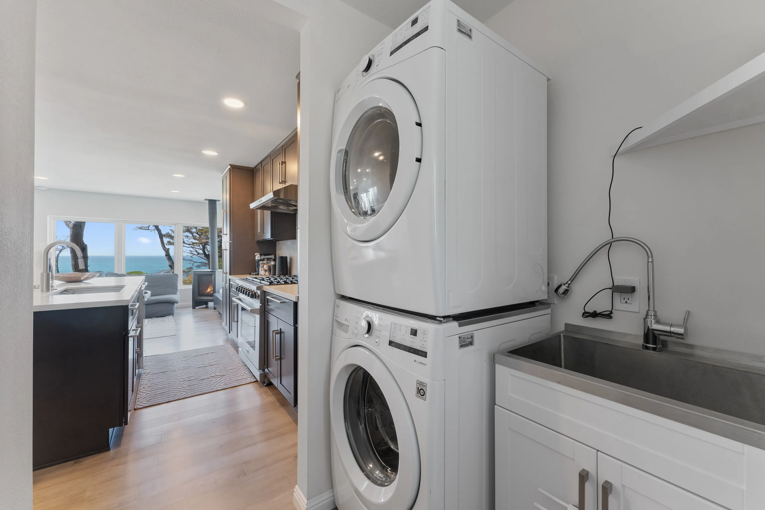 LAUNDRY_ROOM - Image 2