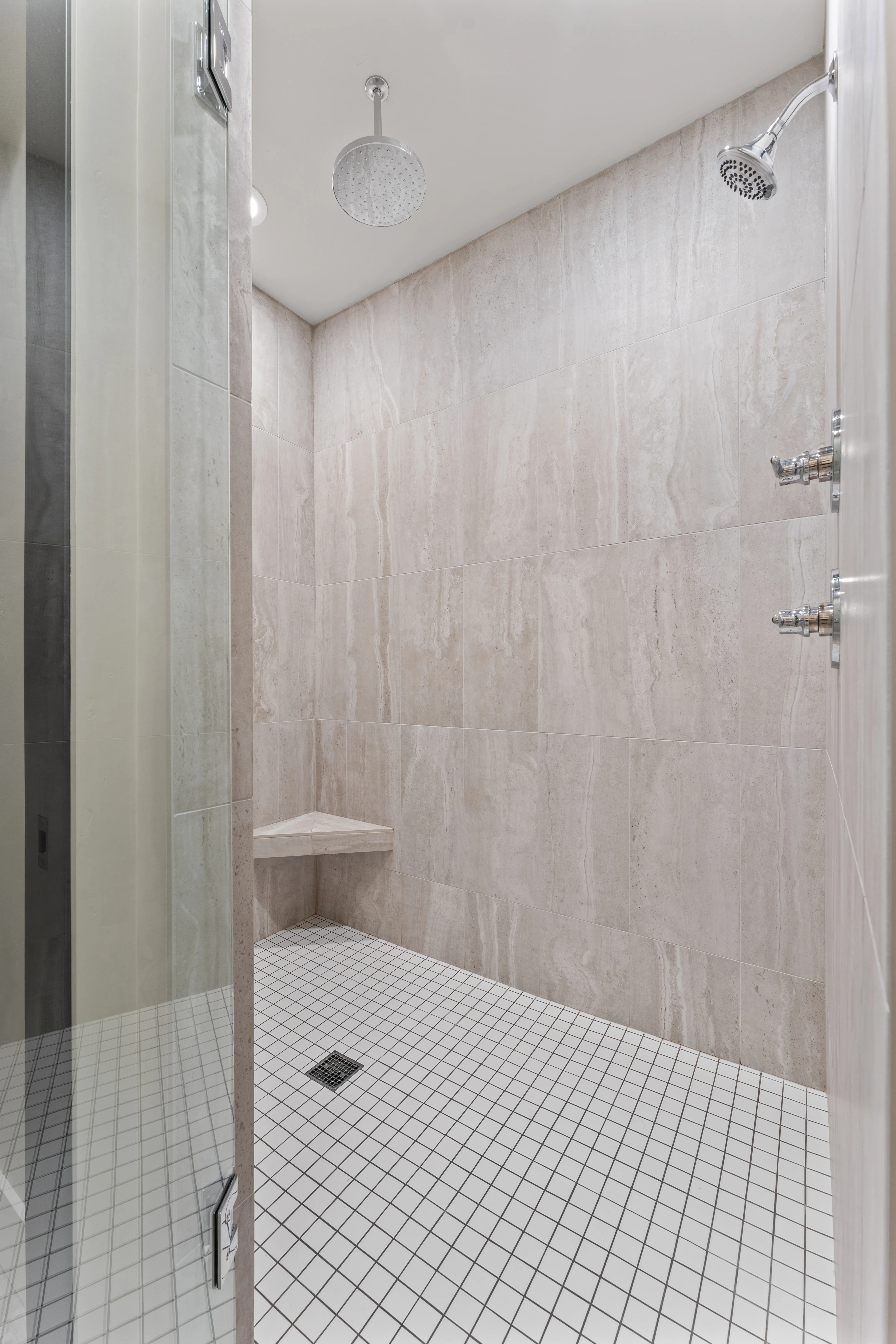 Bathroom 1 - Image 1