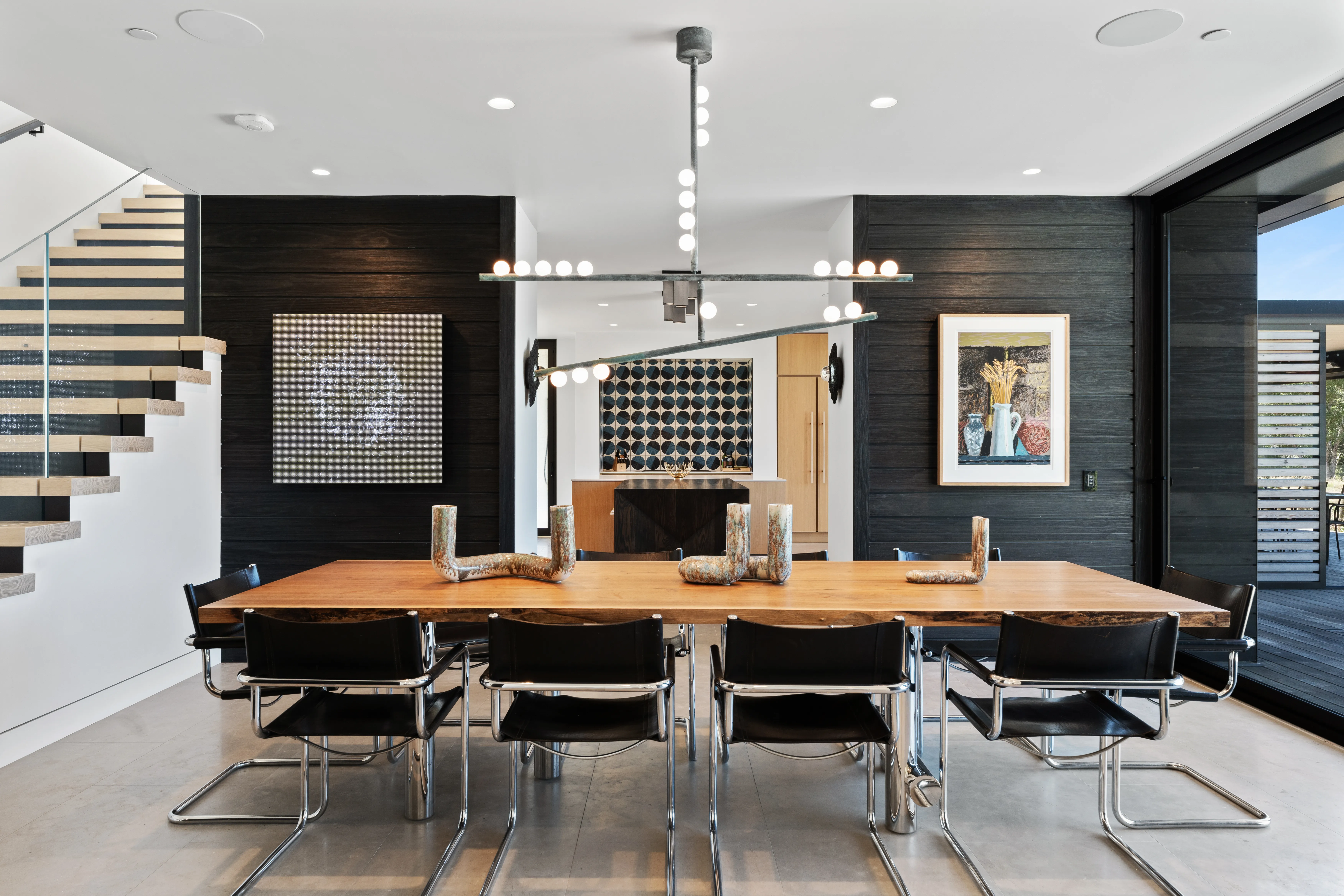 DINING_ROOM - Image 1