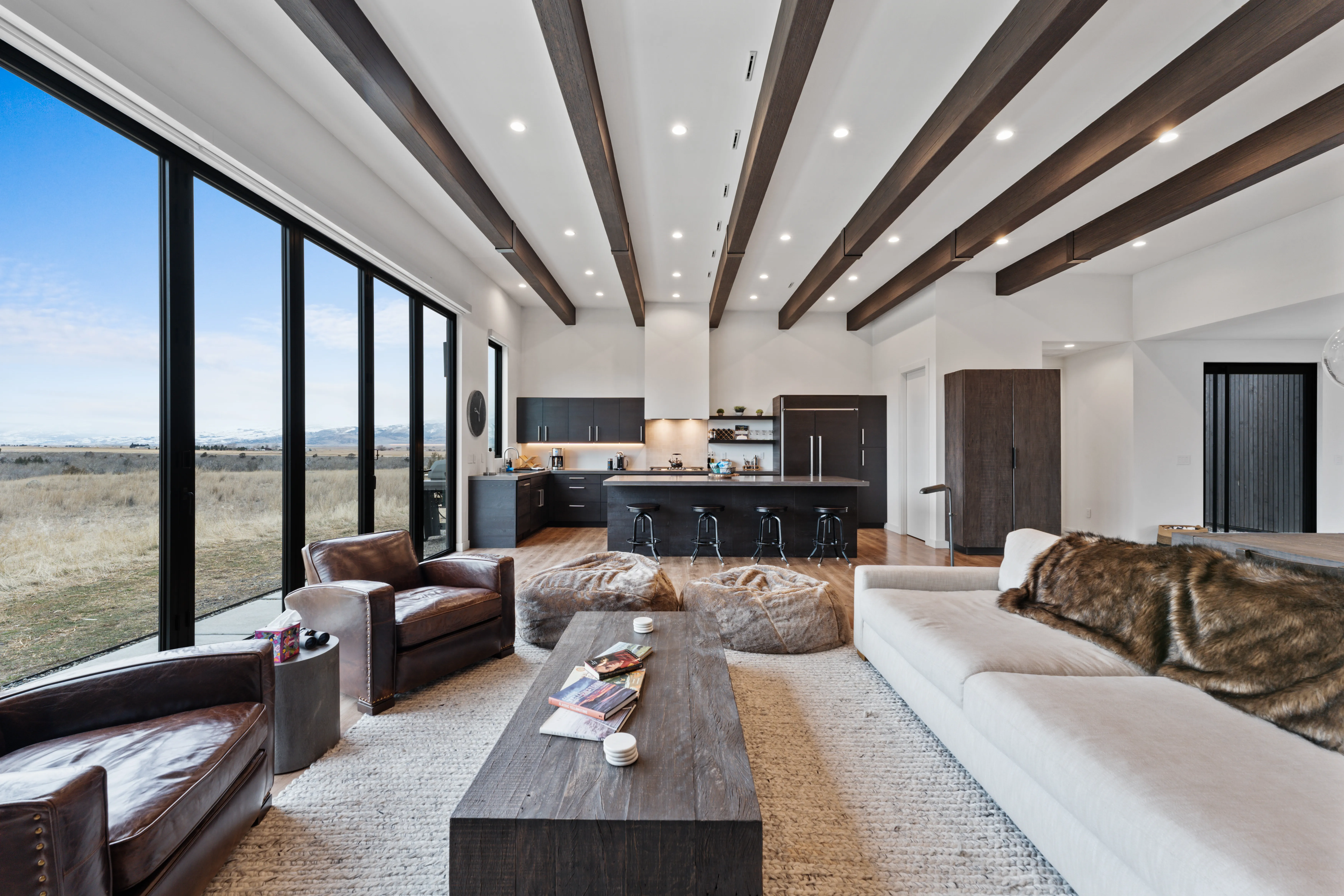 LIVING_ROOM - Image 2