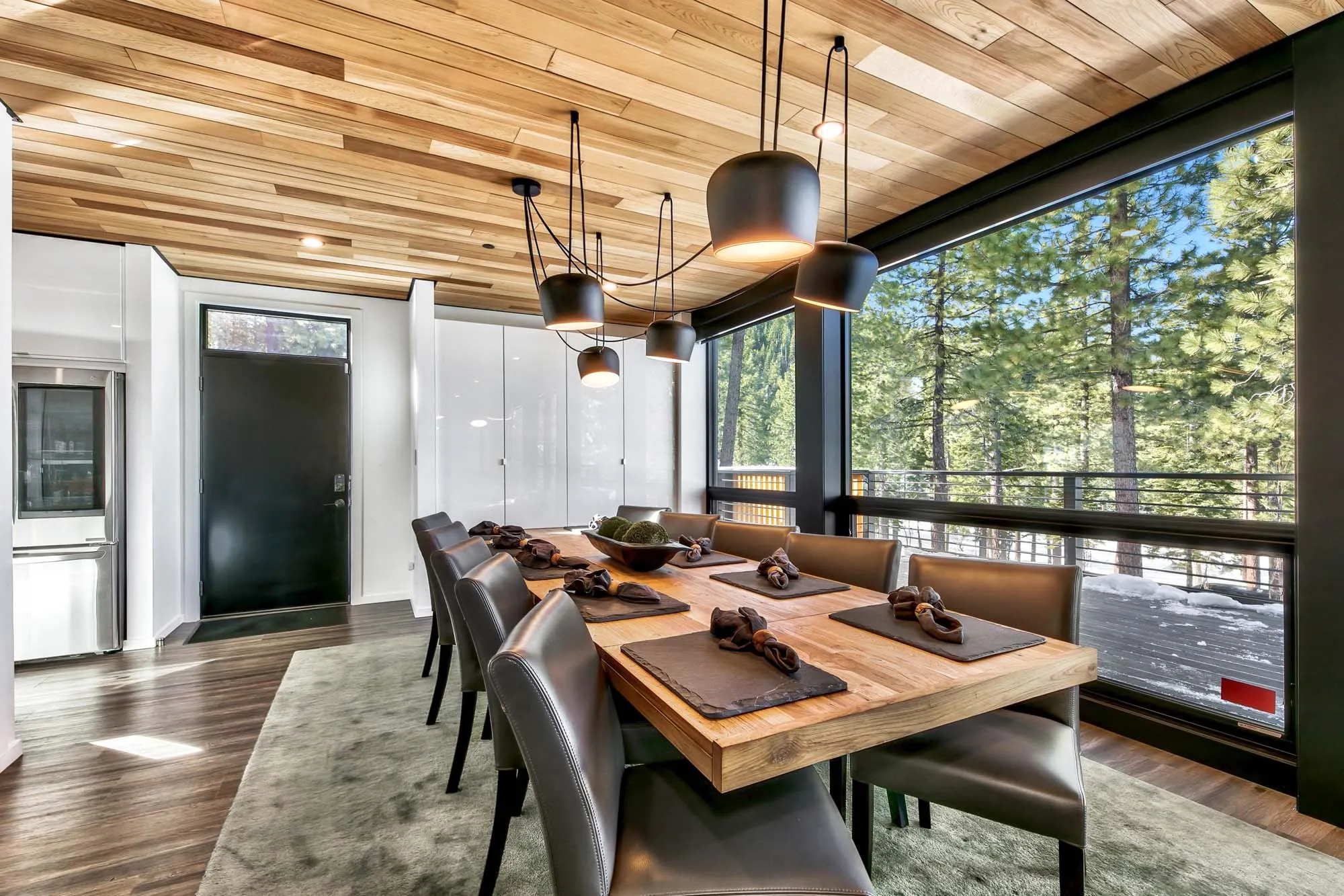 DINING_ROOM - Image 1