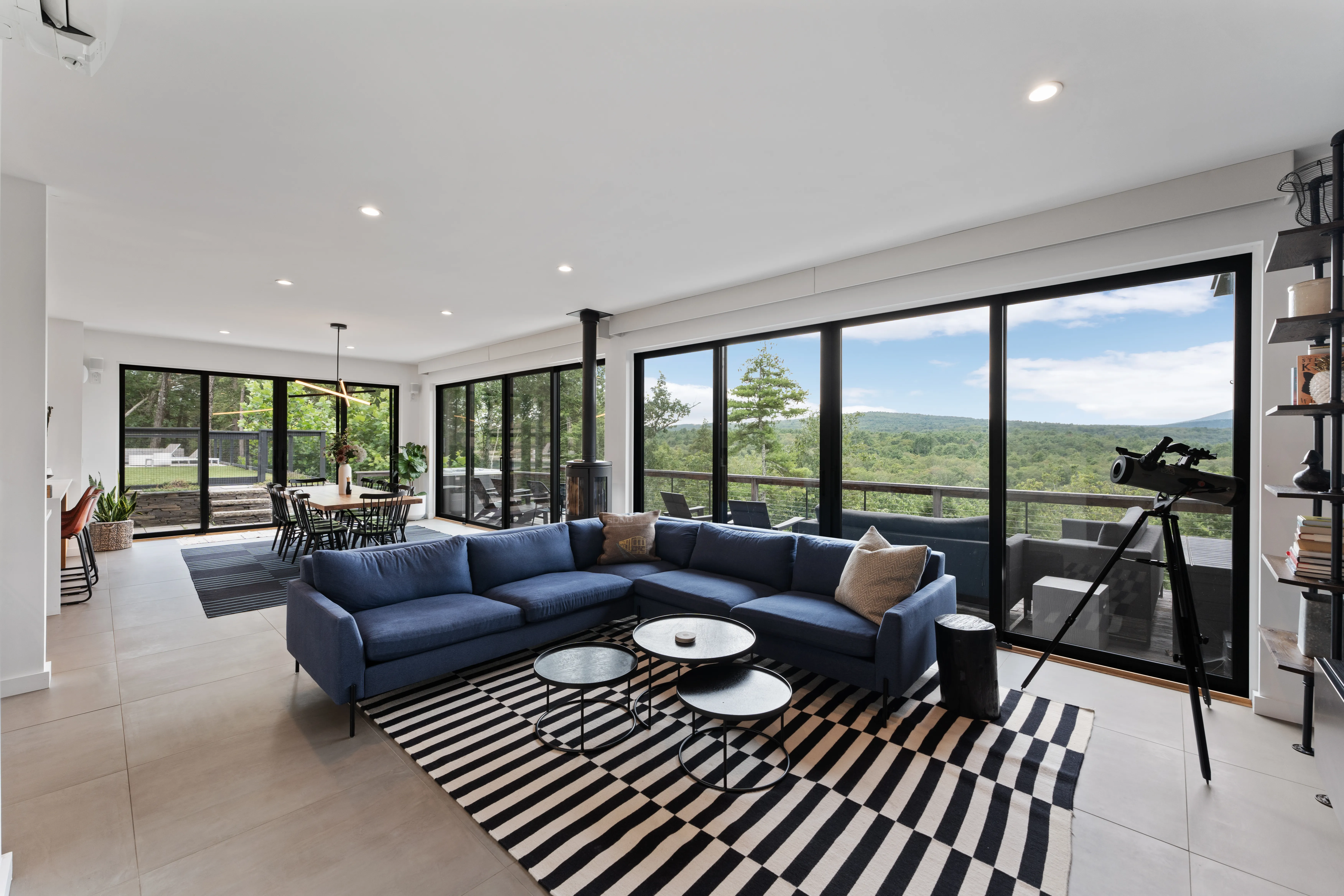 LIVING_ROOM - Image 3