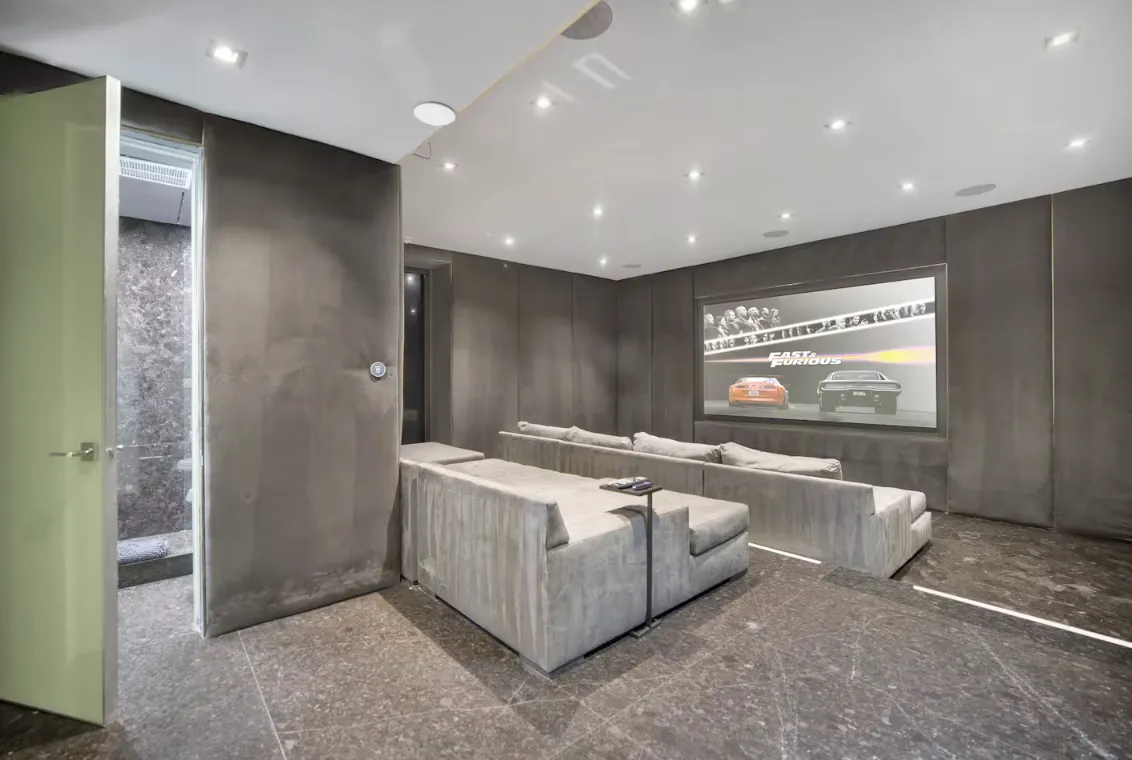 LIVING_ROOM - Image 1