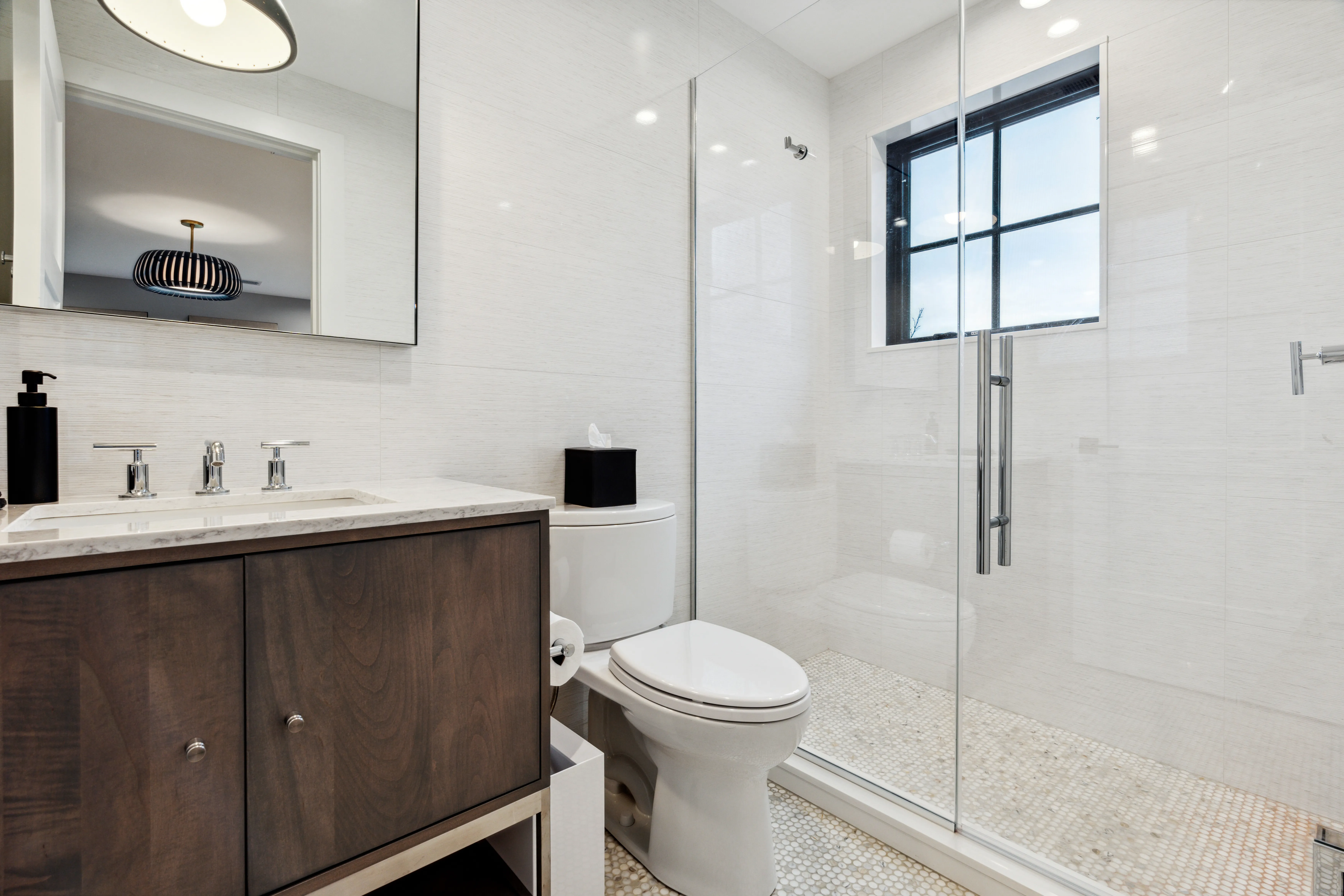Bathroom 1 - Image 1