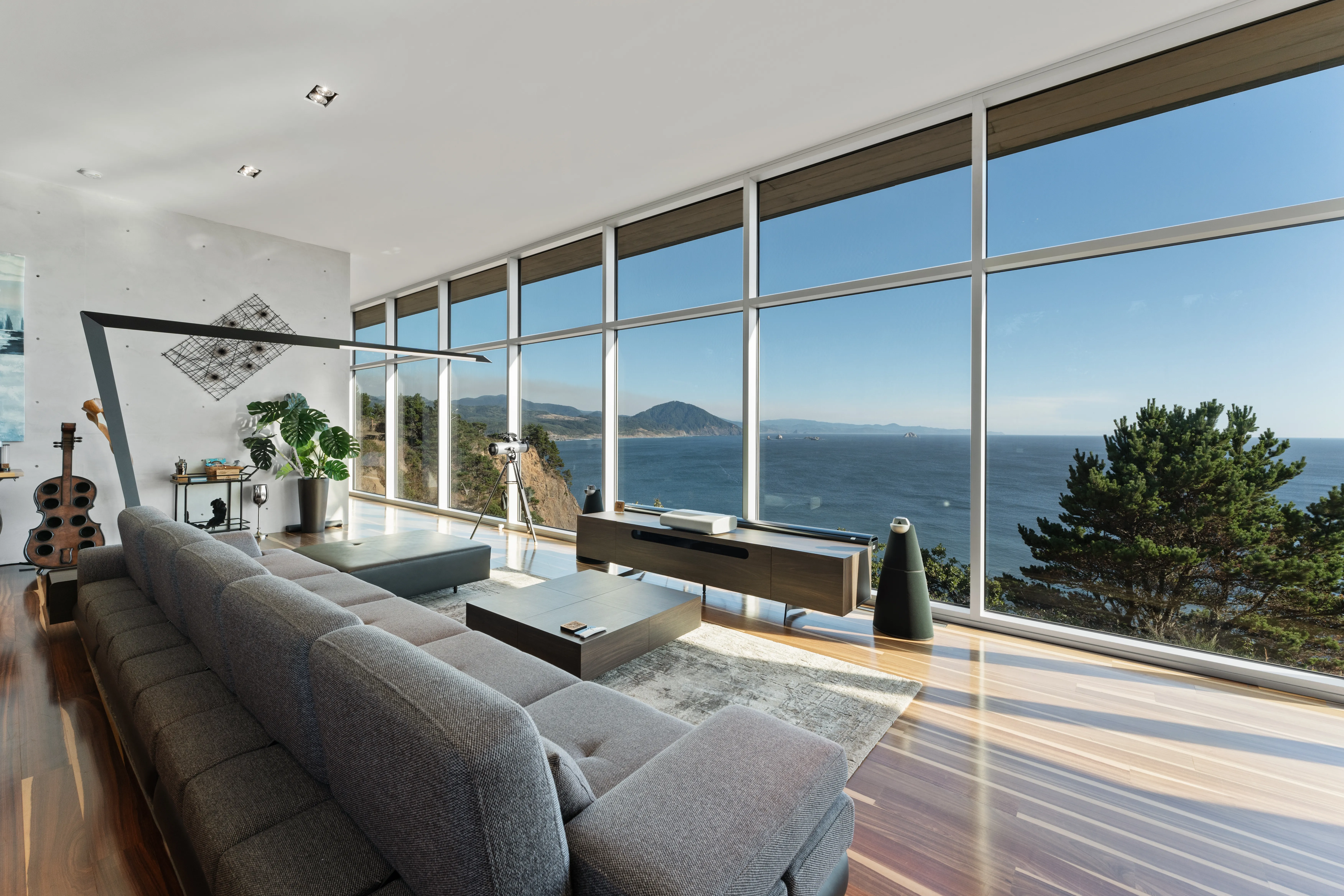 LIVING_ROOM - Image 7