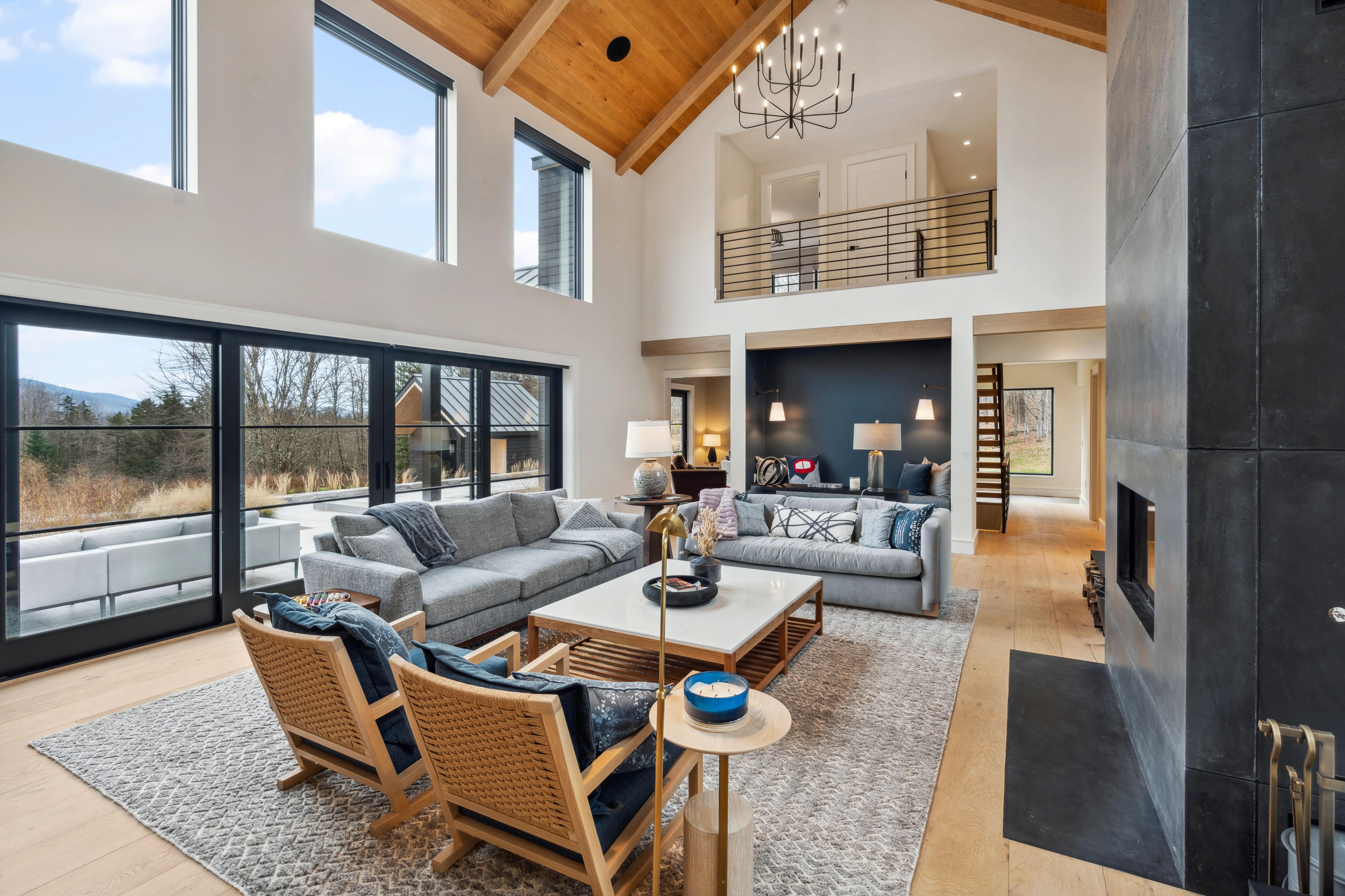 LIVING_ROOM - Image 6