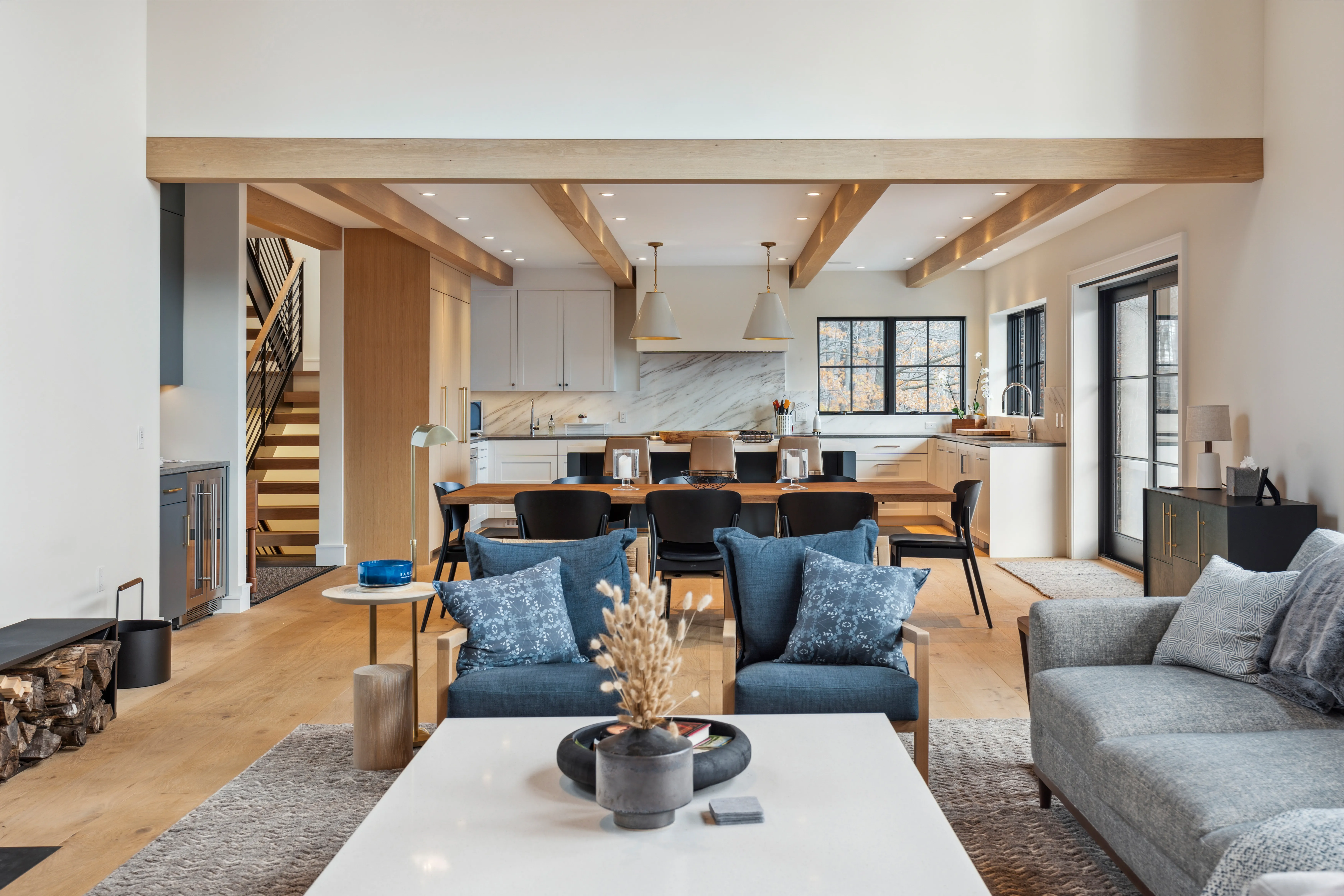 LIVING_ROOM - Image 1