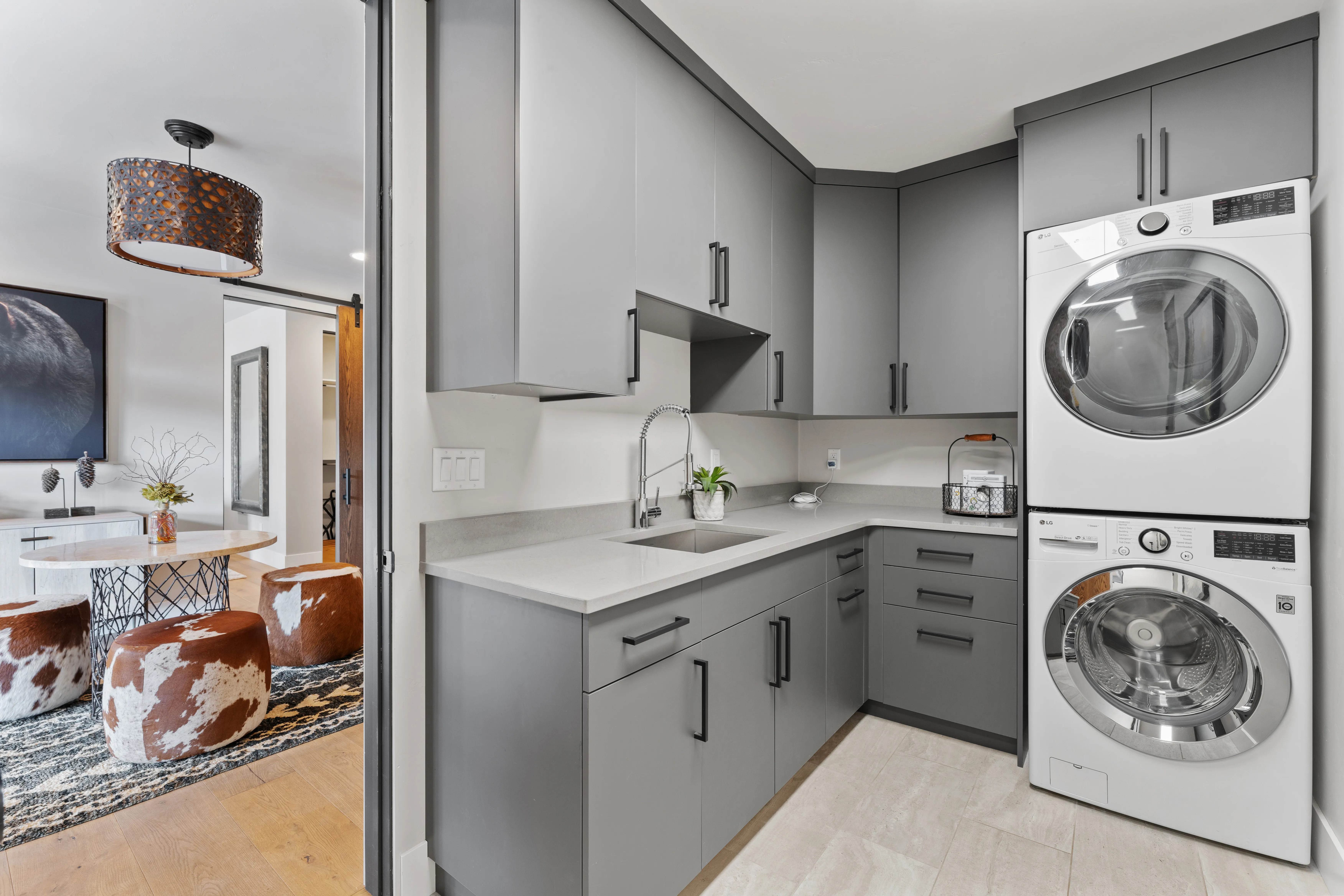 LAUNDRY_ROOM - Image 1