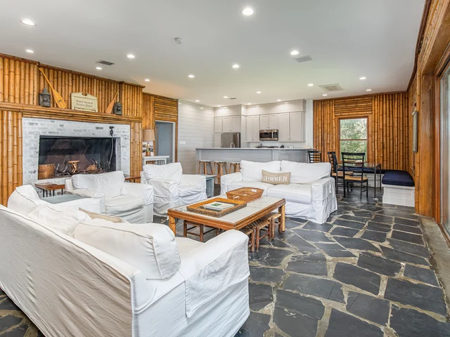 Wander Tybee Retreat #1