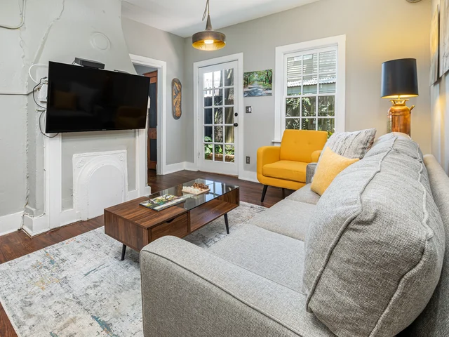 Wander Savannah Forsyth #2