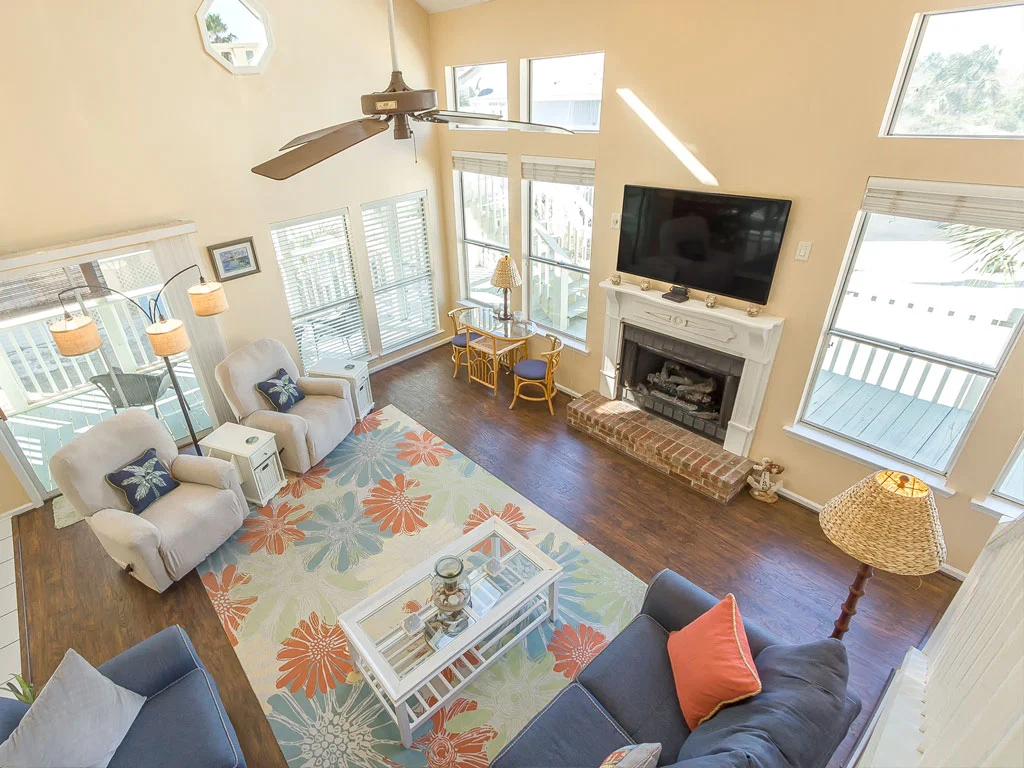 Wander Savannah Escape