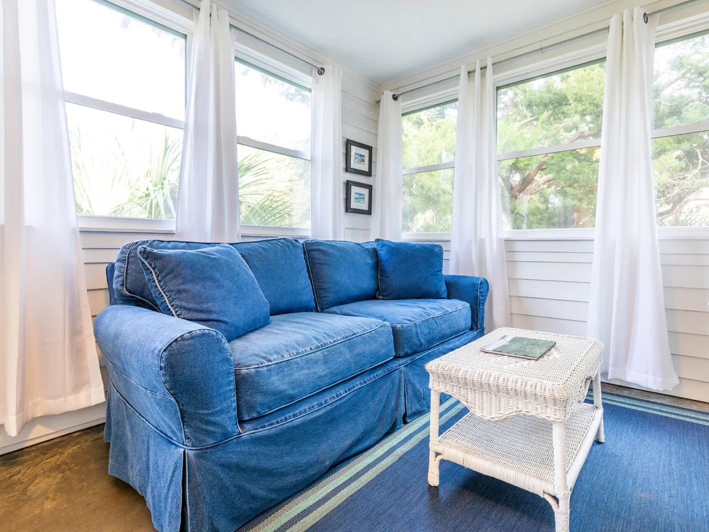 Extra Bedding - Image 1