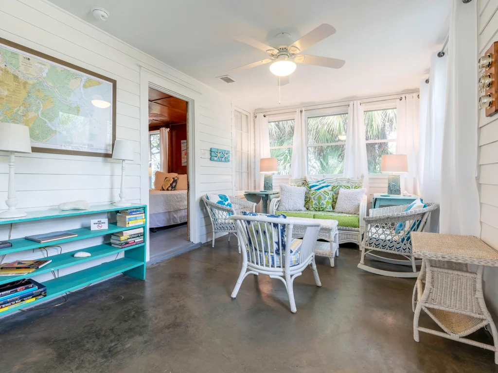 Extra Bedding - Image 7