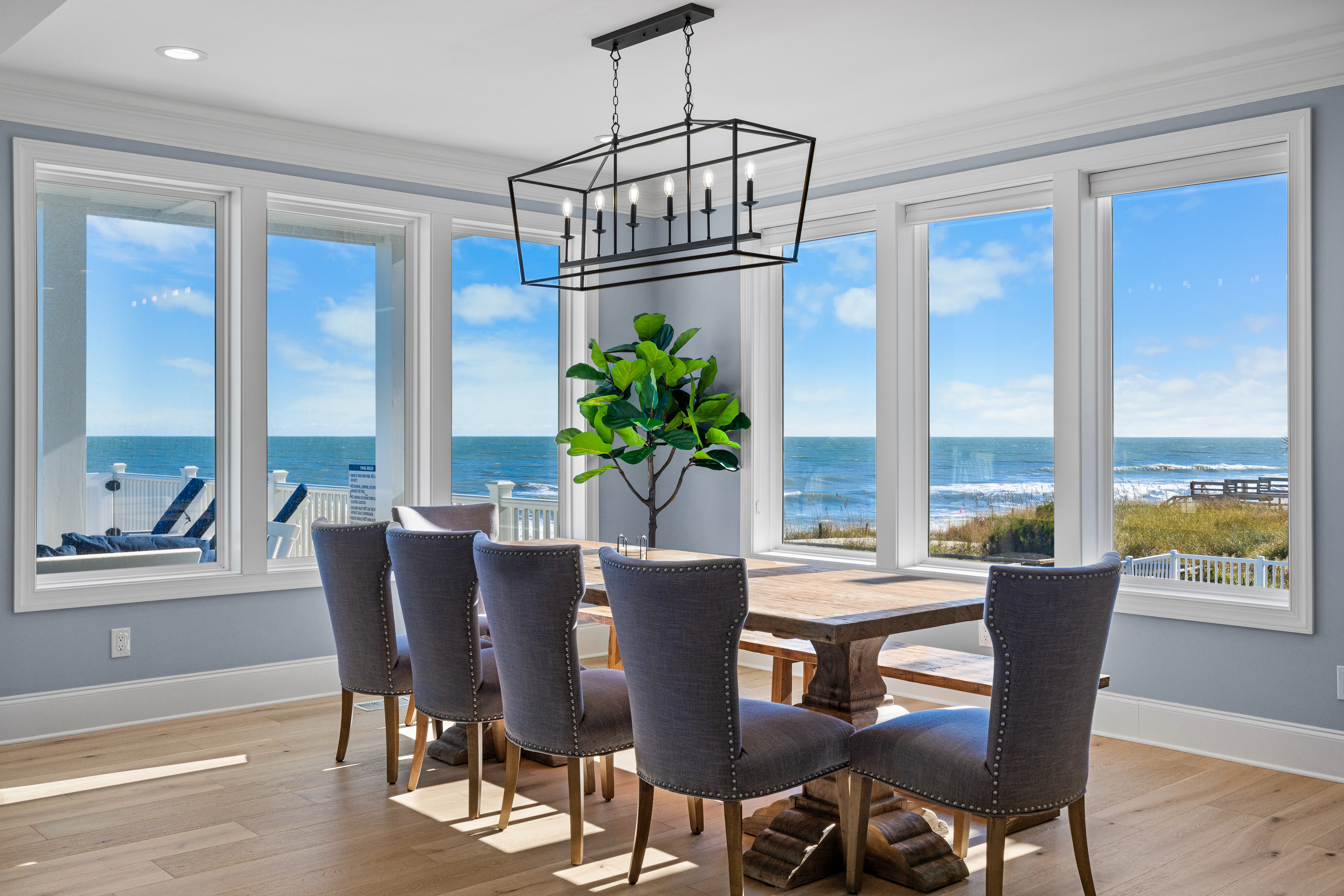 Compass Cascade Oceanfront Deer