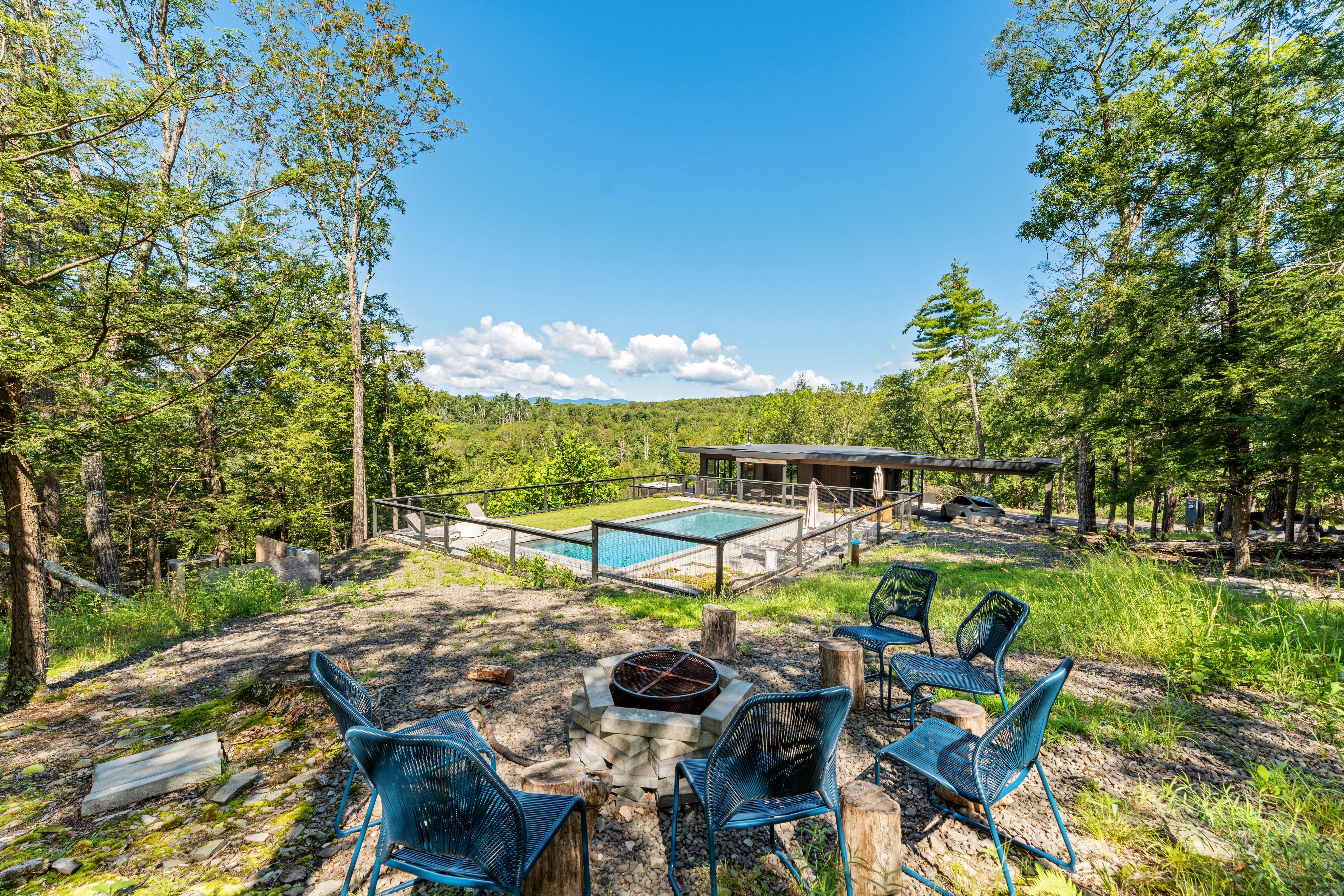 Nook Cliffside Horizon Luxe