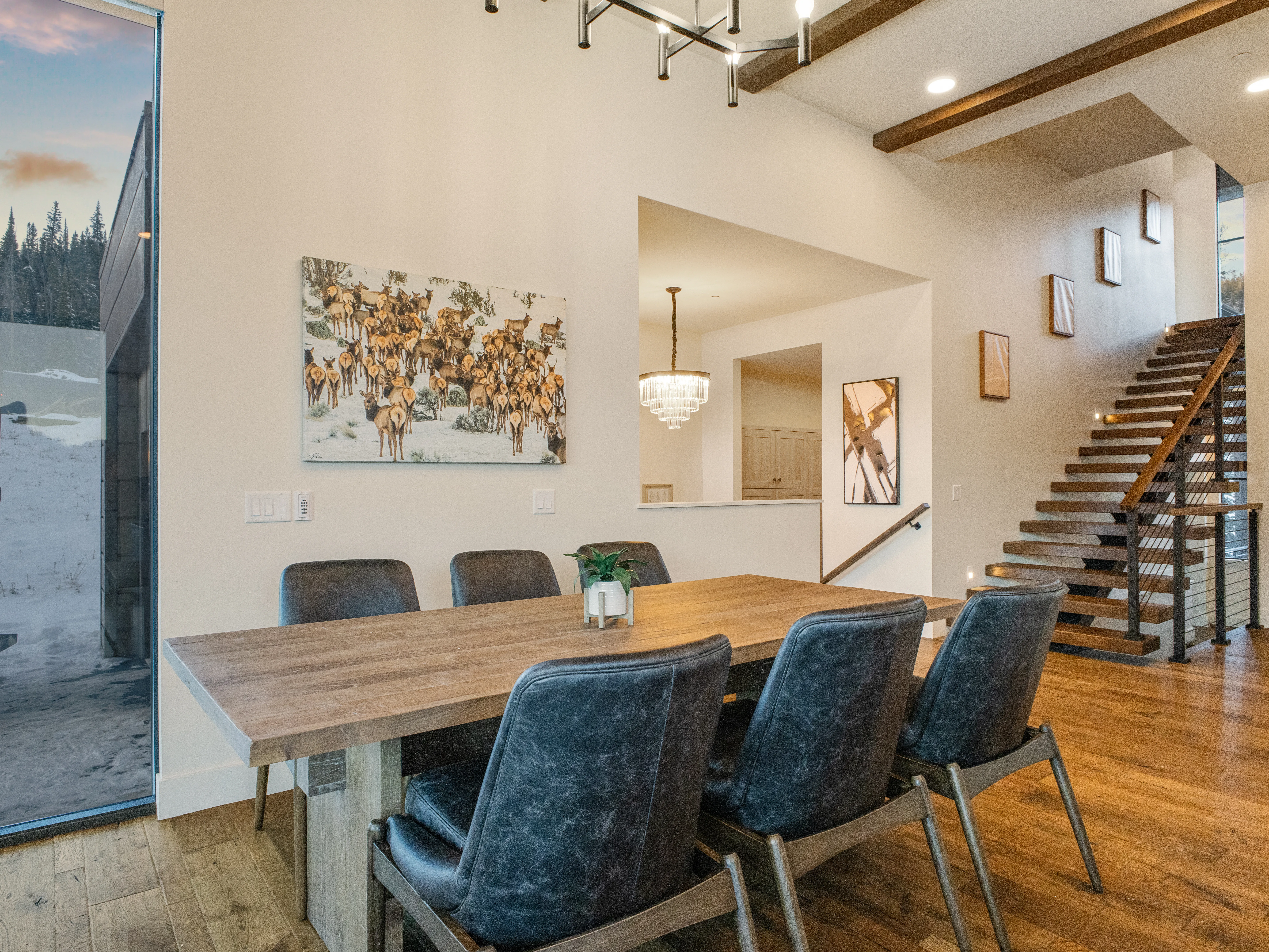 DINING_ROOM - Image 1