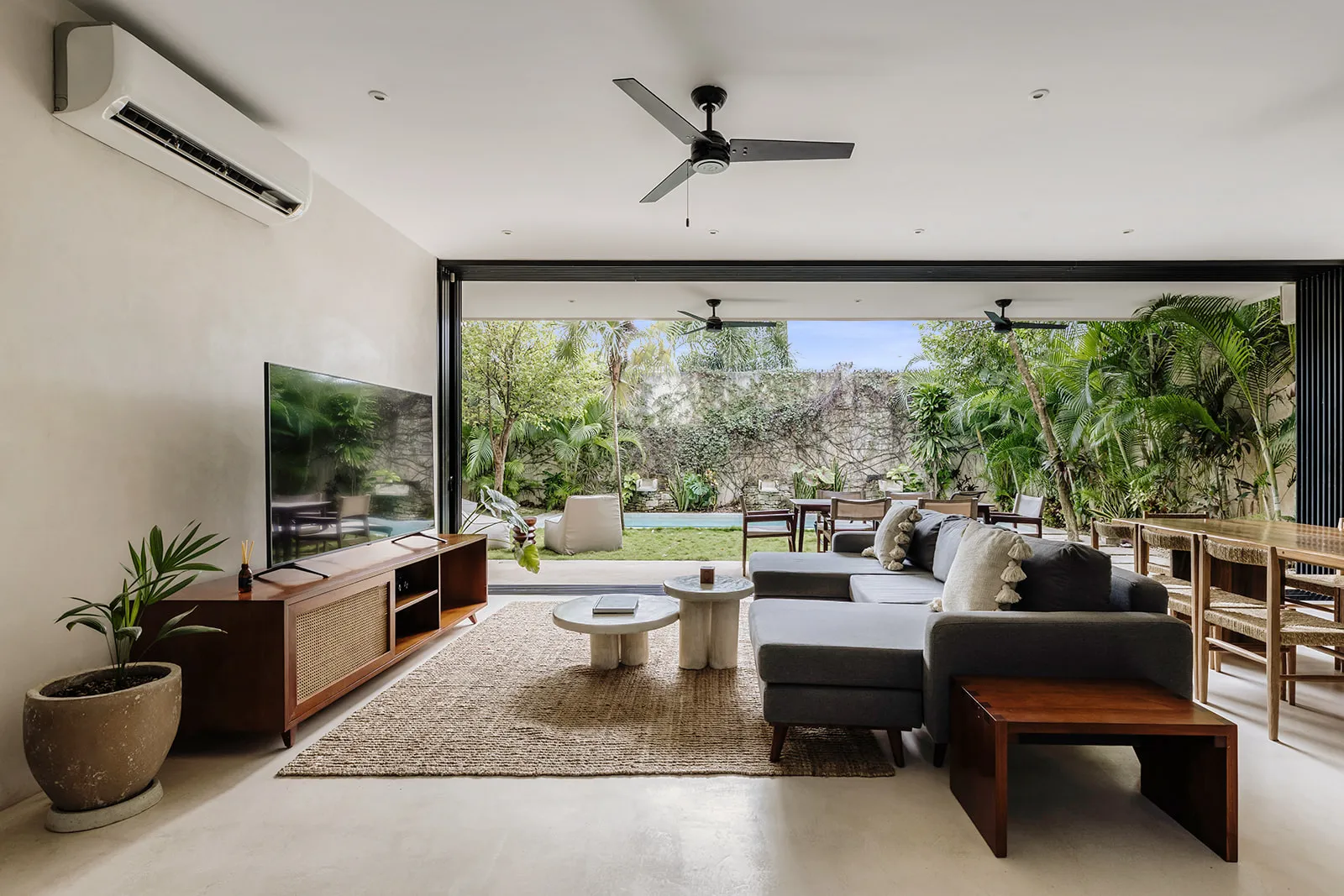 LIVING_ROOM - Image 2