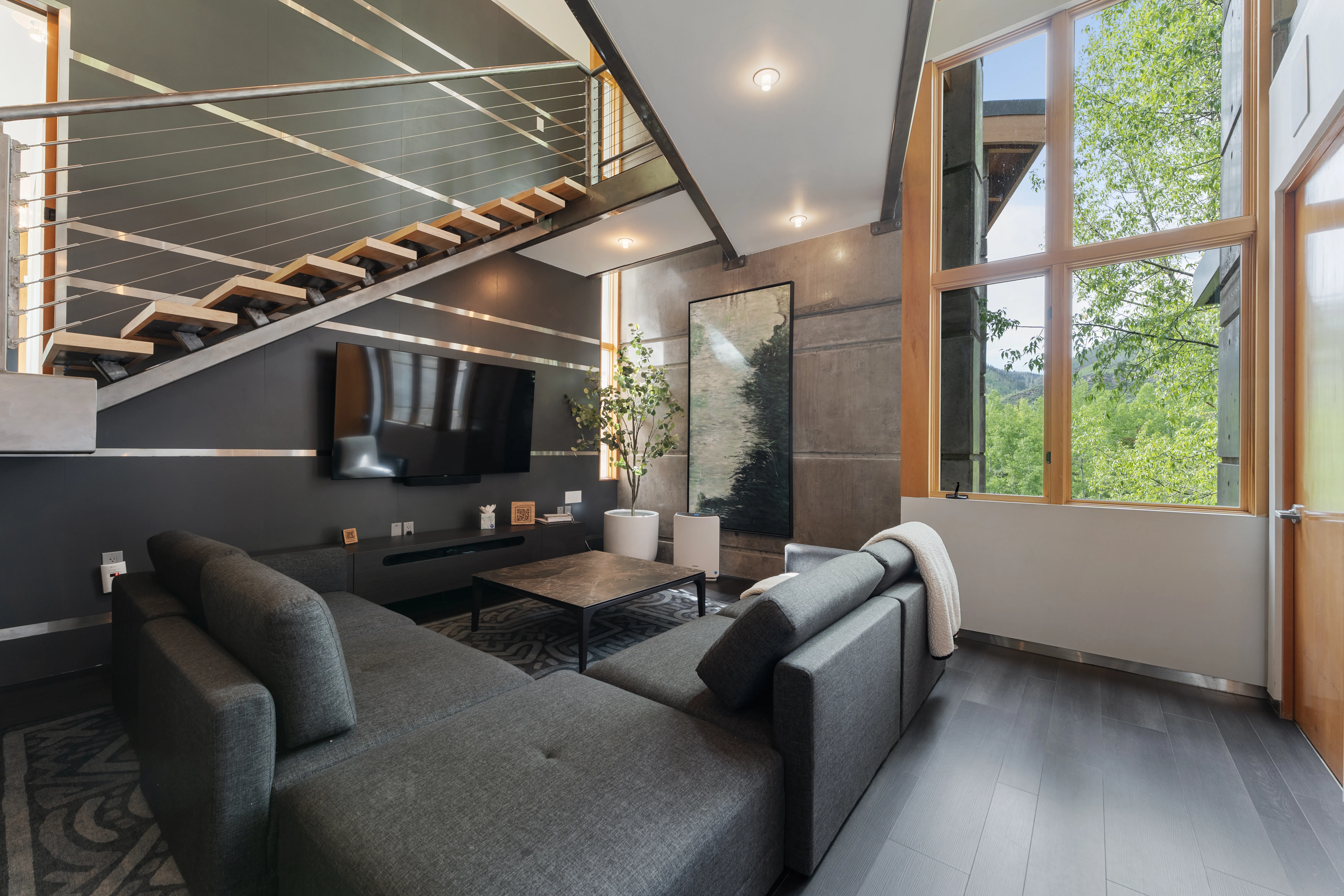 LIVING_ROOM - Image 8