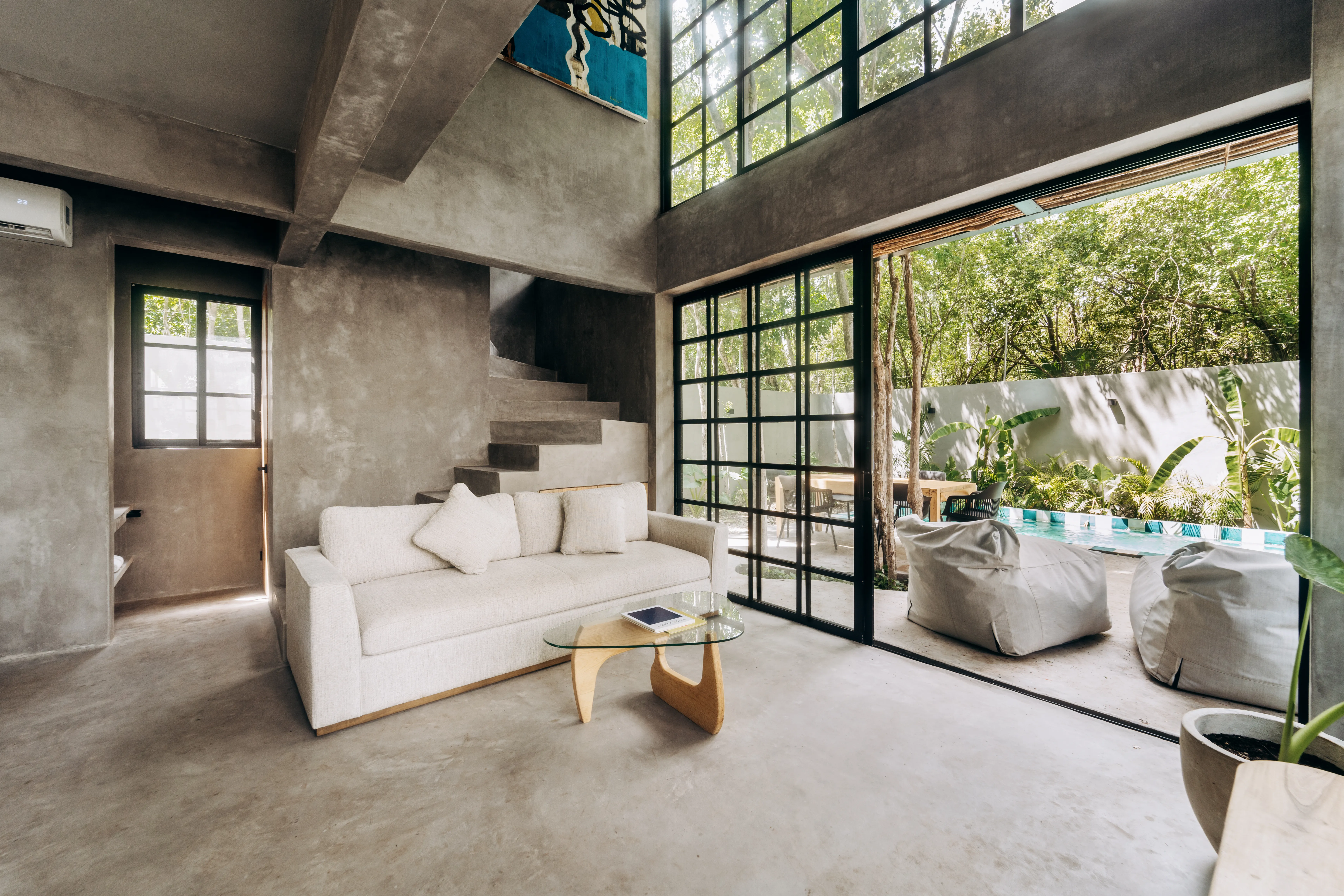 LIVING_ROOM - Image 1