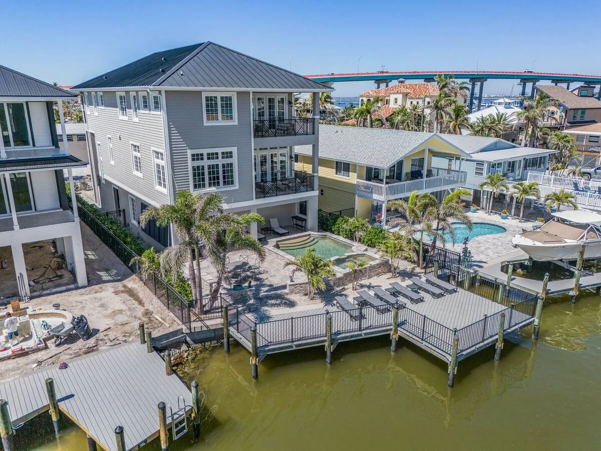 Lagoon Stunning Marina