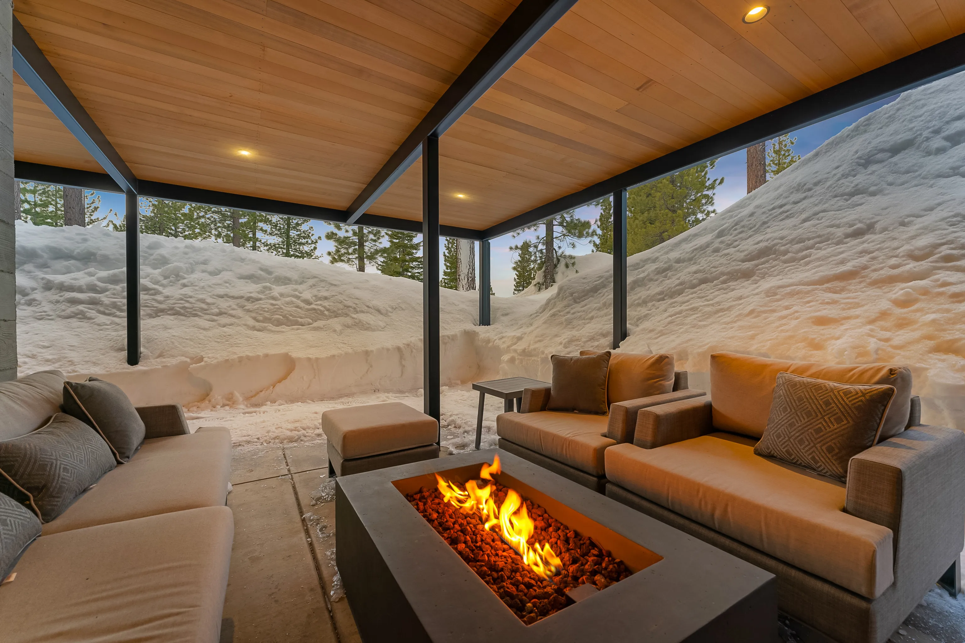 Veranda Pearl Vista Peak