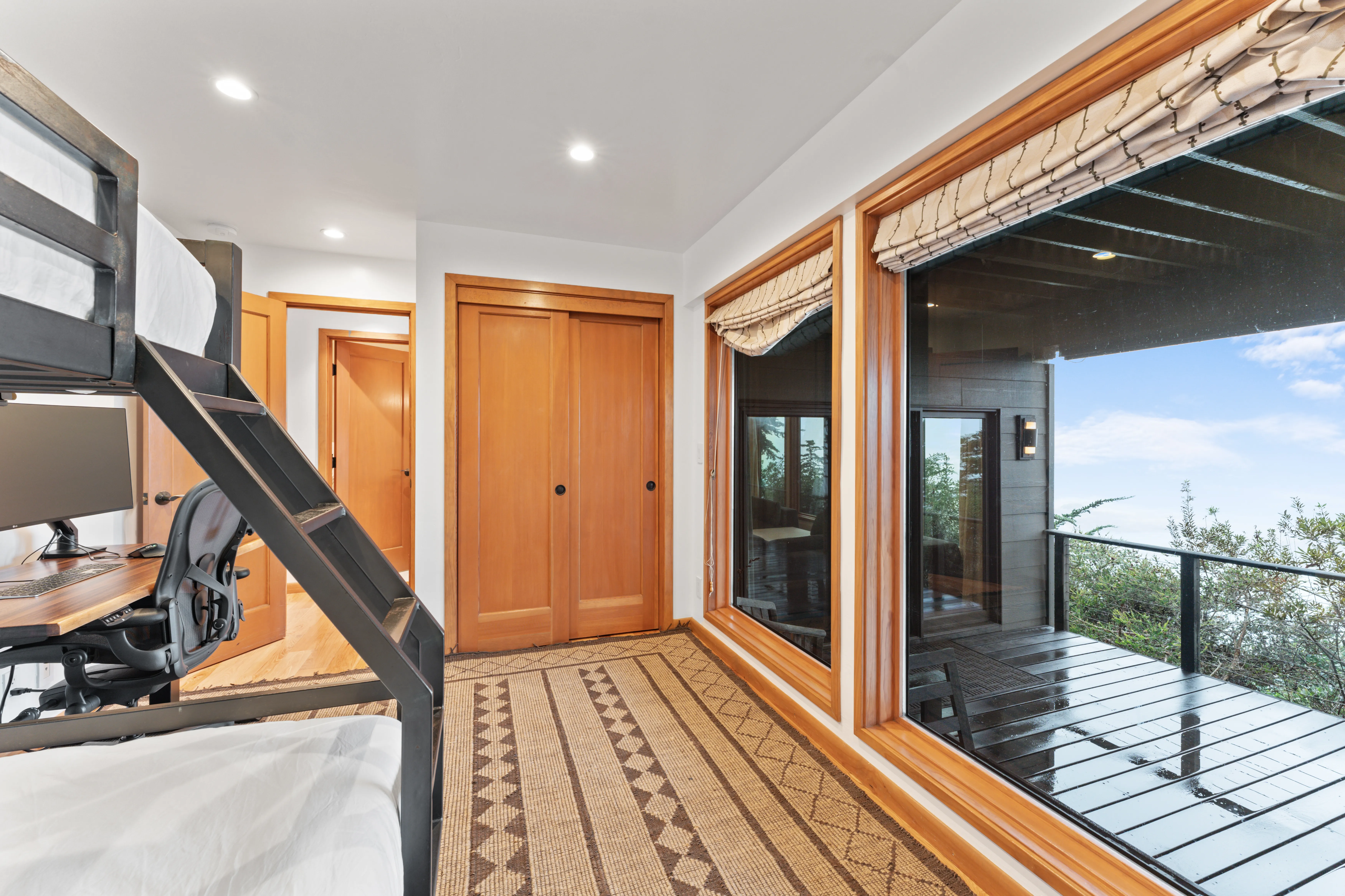 Veranda Pearl Vista Peak