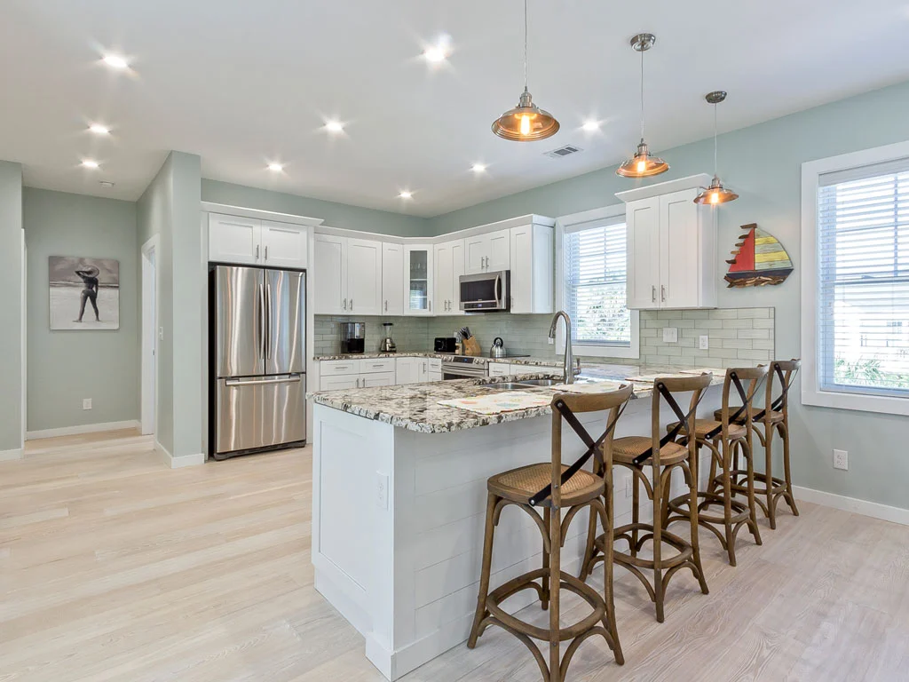 Coastal Livin - Image 1