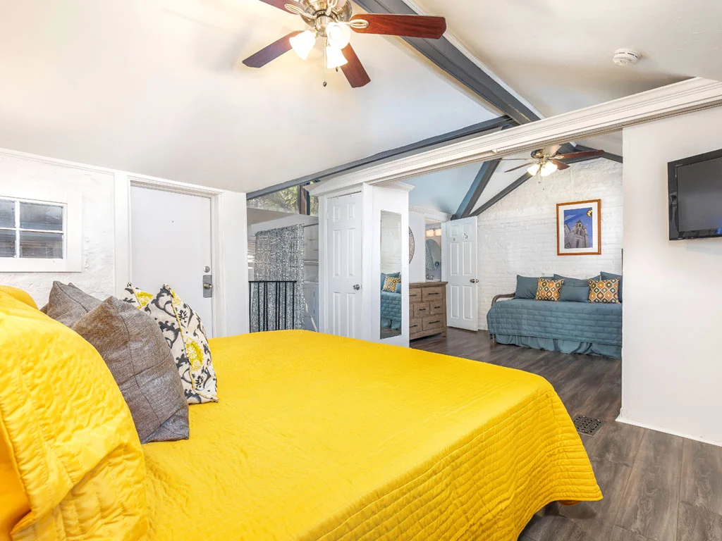 Southern Belle Carriage House - Image 1