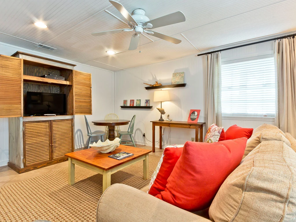 Bikini Cottage - Image 4