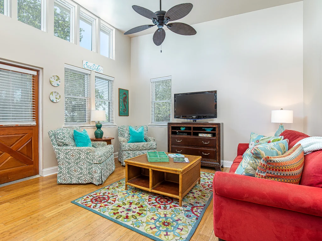 Treetop Cottage - Image 1