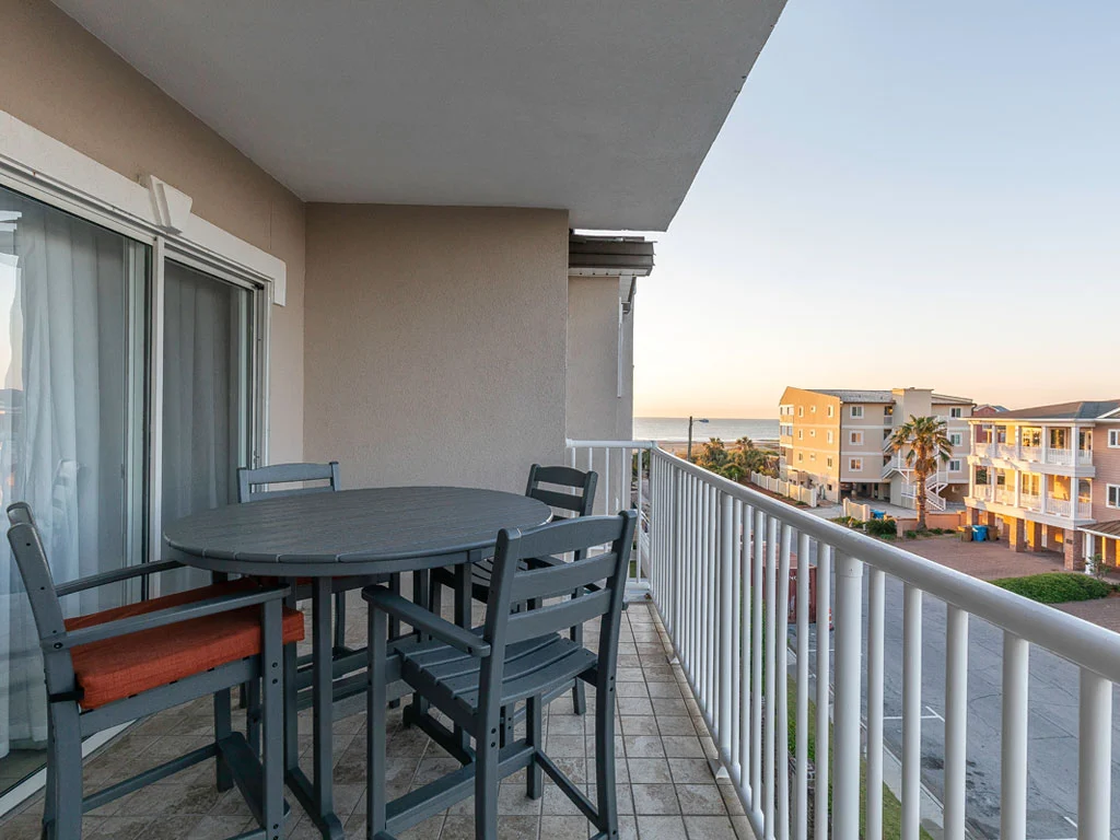 Gull Reef 634 - Image 1