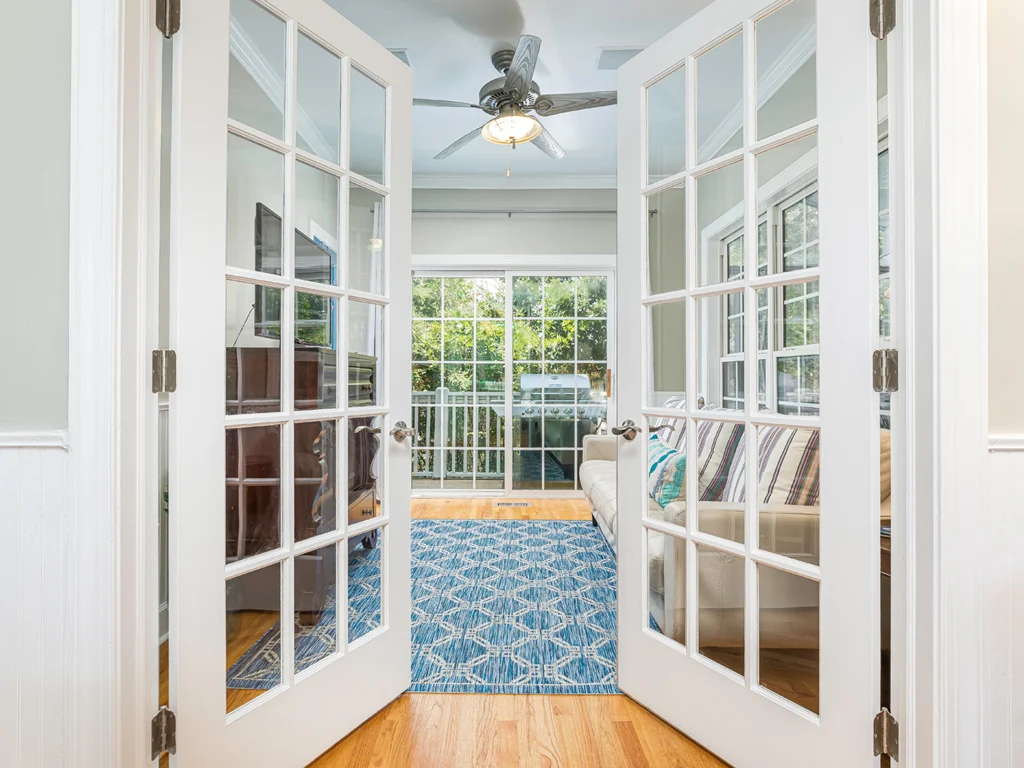 Blue Moon Hideaway - Image 3