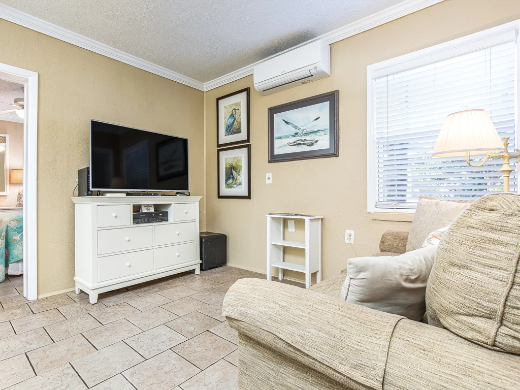 Captains Quarters B - Image 1