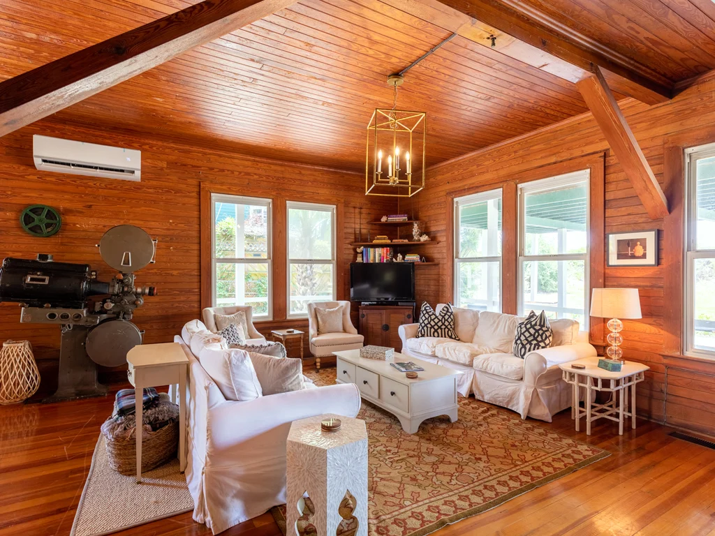 Walker-Lynah Cottage - Image 2